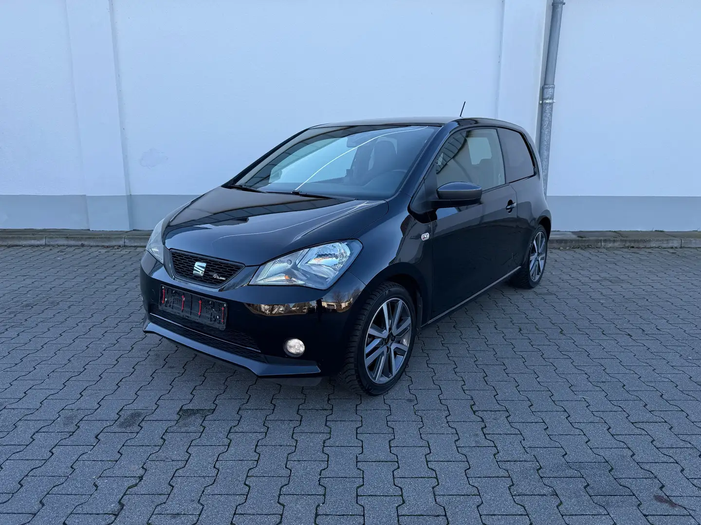 SEAT Mii FR-Line*Beats*SHZ*DAB+*BT*Klimaaut.*TÜV Neu Schwarz - 1