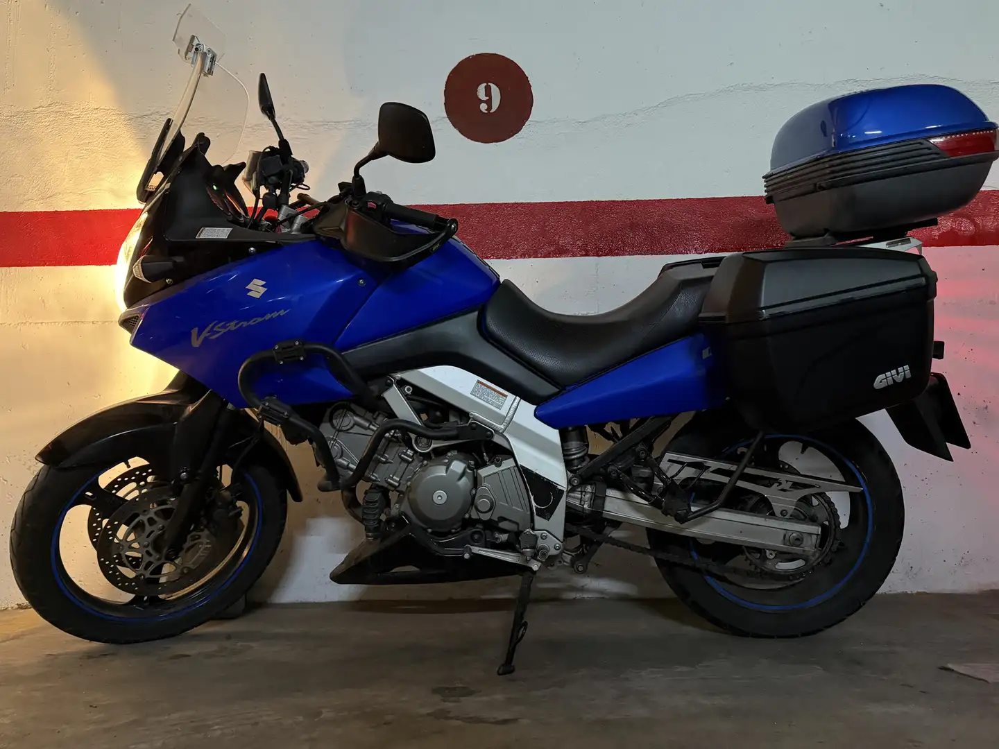 Suzuki V-Strom 650 Azul - 1