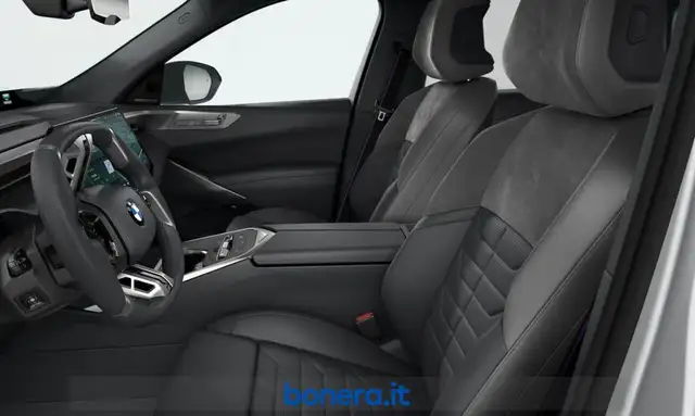 BMW X5 view 4