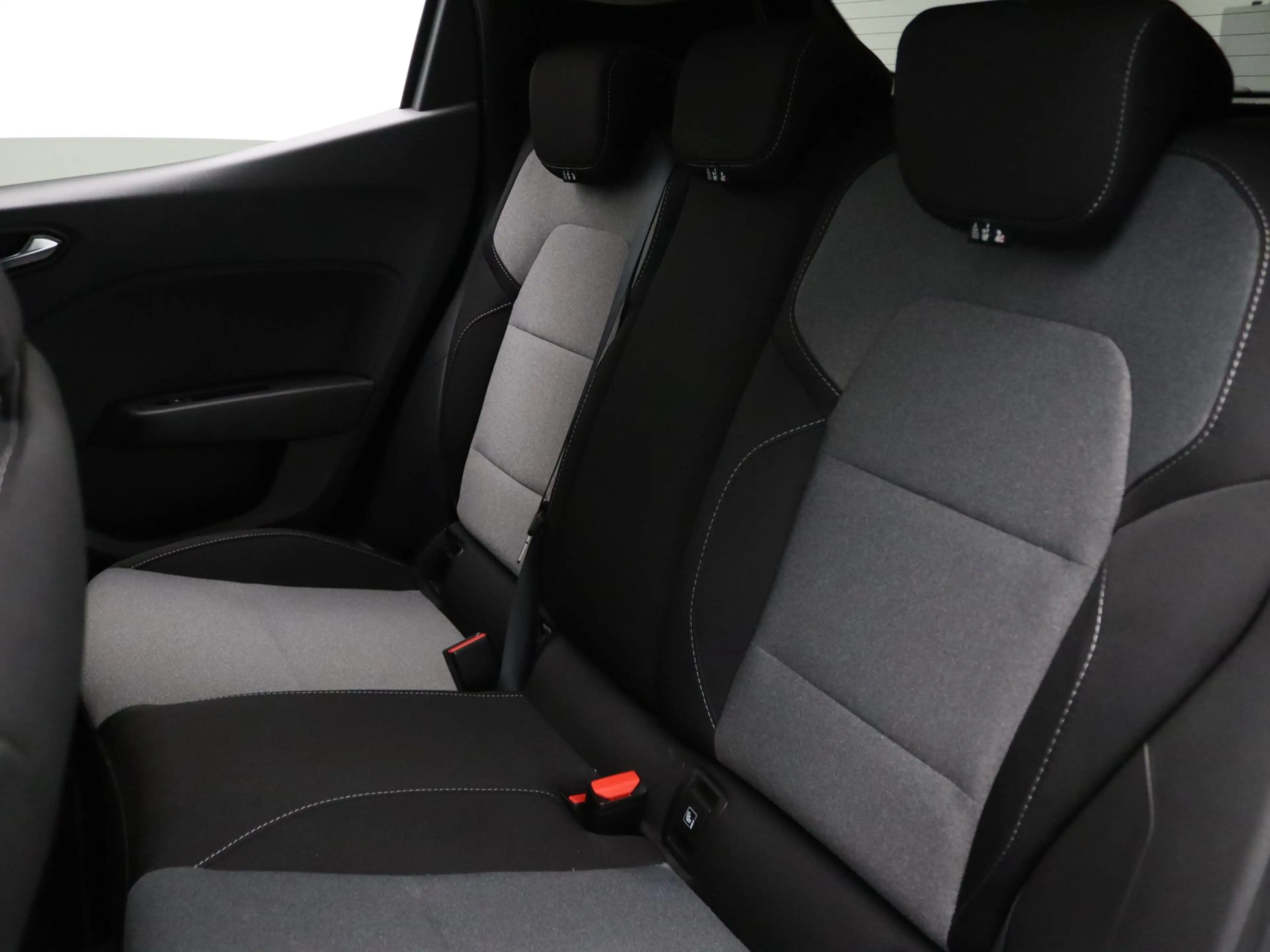 Mitsubishi Colt 90pk MT Intense Apple Carplay/Android Auto | Clima — photo 21