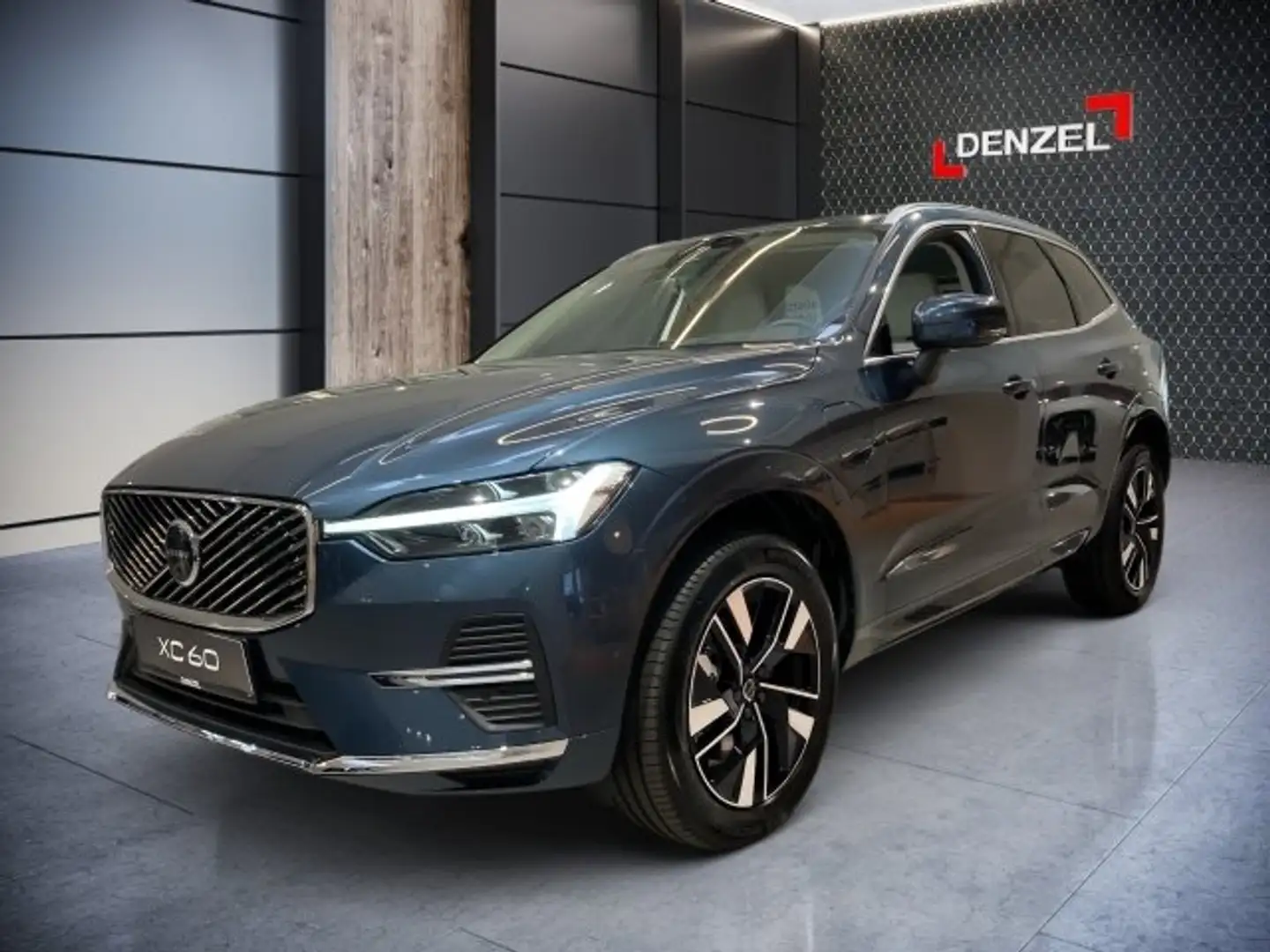 Volvo XC60 T6 PHEV Plus Bright AWD Blau - 1