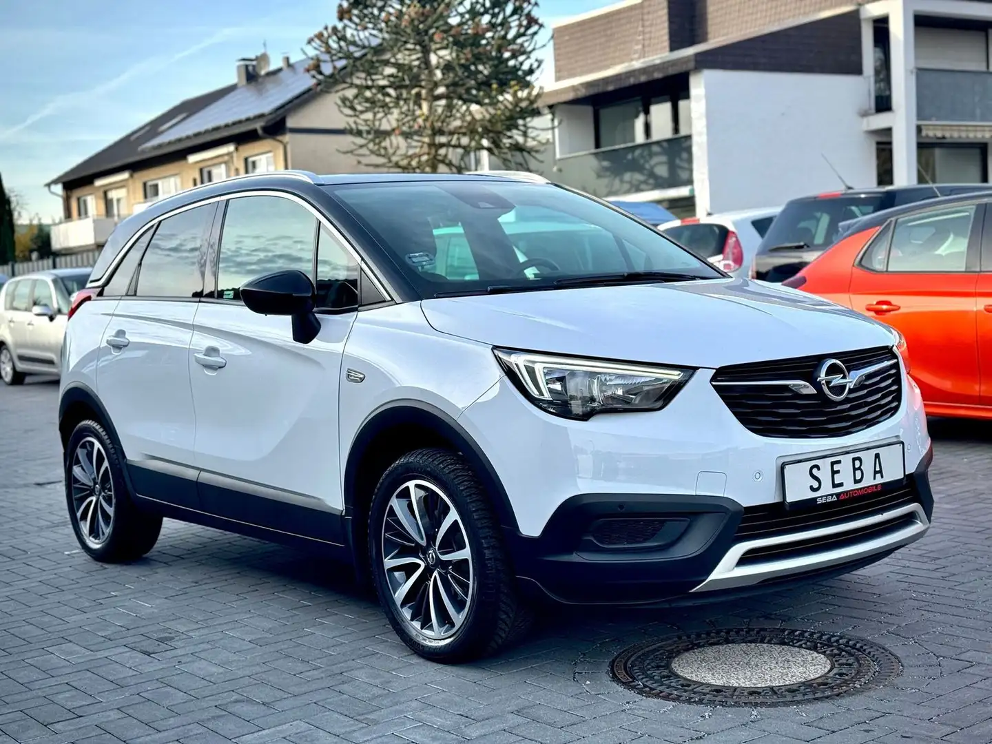 Opel Crossland X Design '1.Hand'40.600KM'Aut.'Navi'LED' Weiß - 1