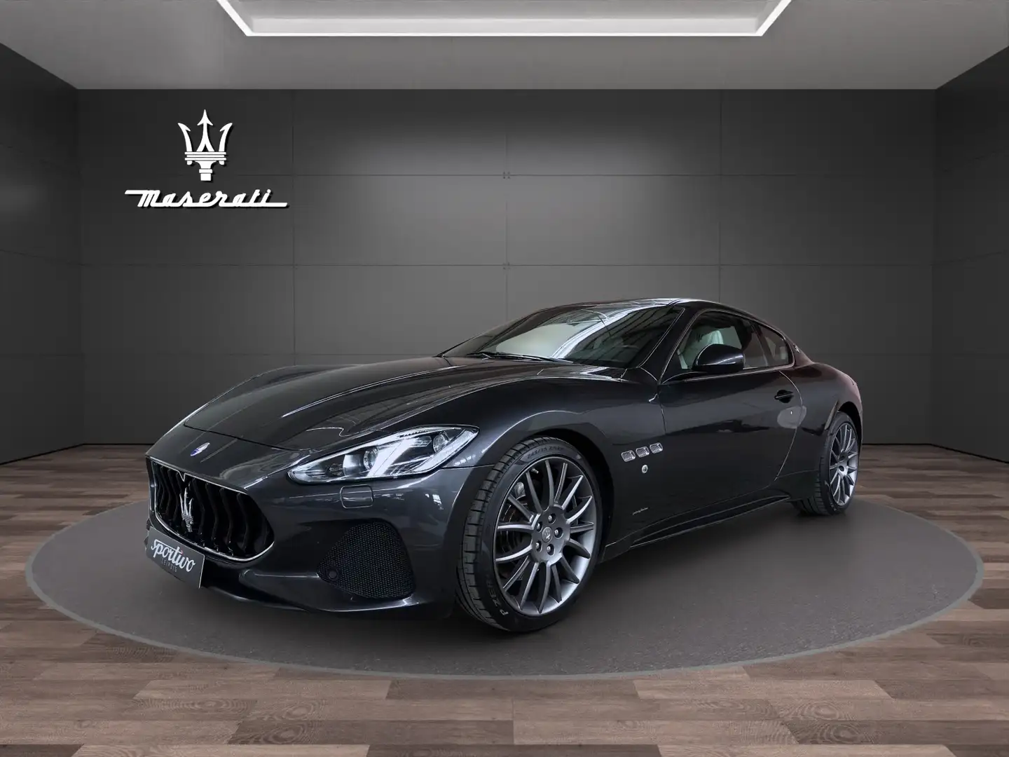 Maserati GranTurismo Sport Grau - 2
