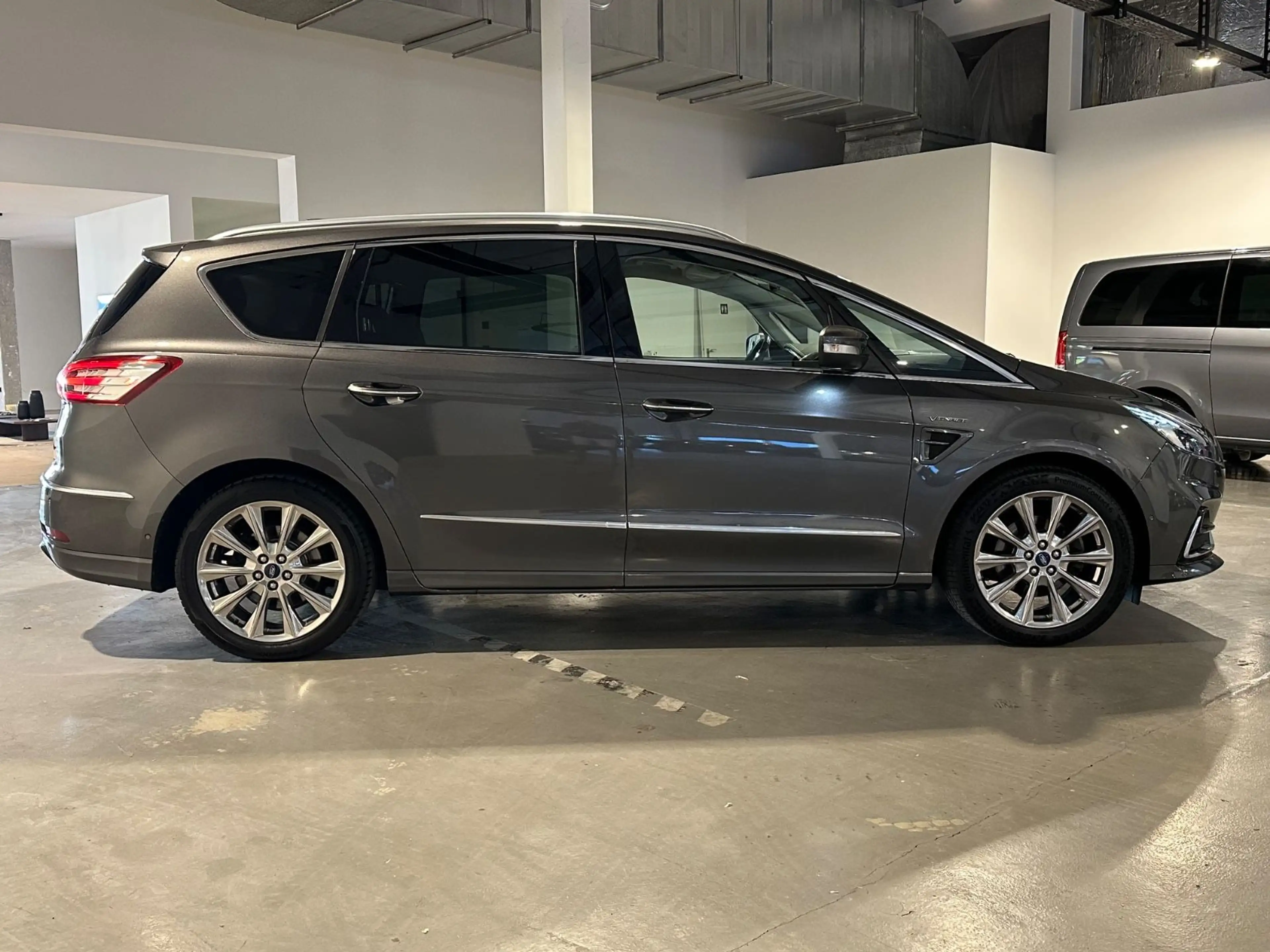 Ford S-Max 2.0 Vignale*4x Verfügbar,ACC,Standheizung* — photo 6