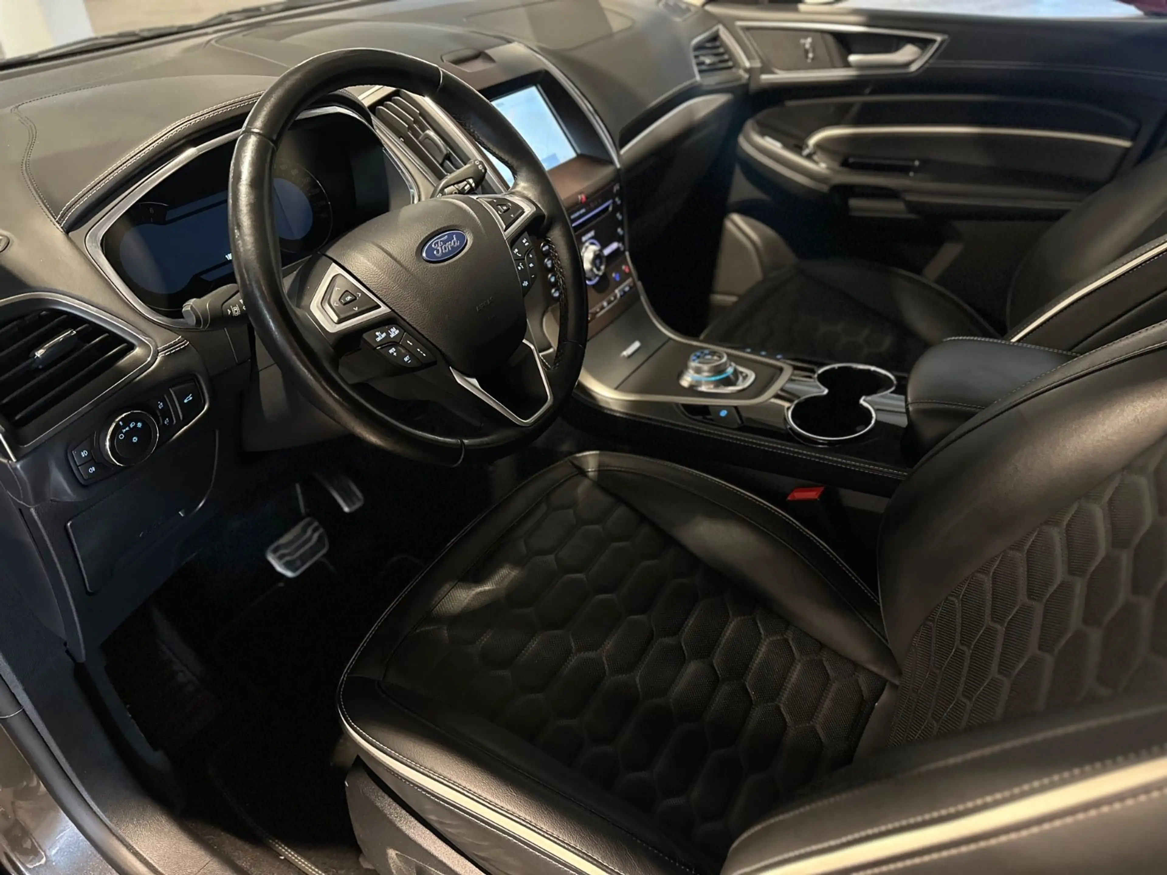 Ford S-Max 2.0 Vignale*4x Verfügbar,ACC,Standheizung* — photo 15