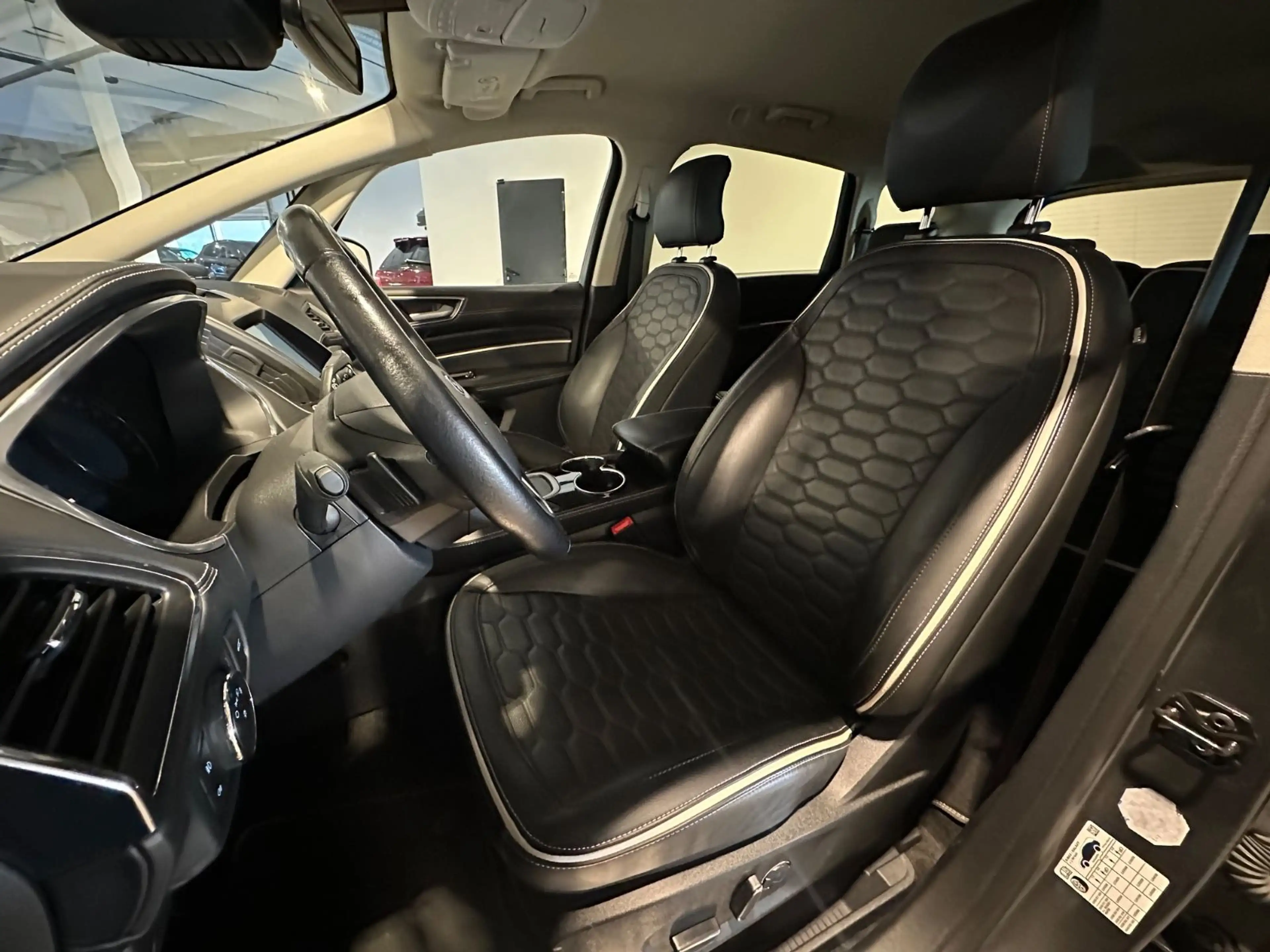 Ford S-Max 2.0 Vignale*4x Verfügbar,ACC,Standheizung* — photo 12
