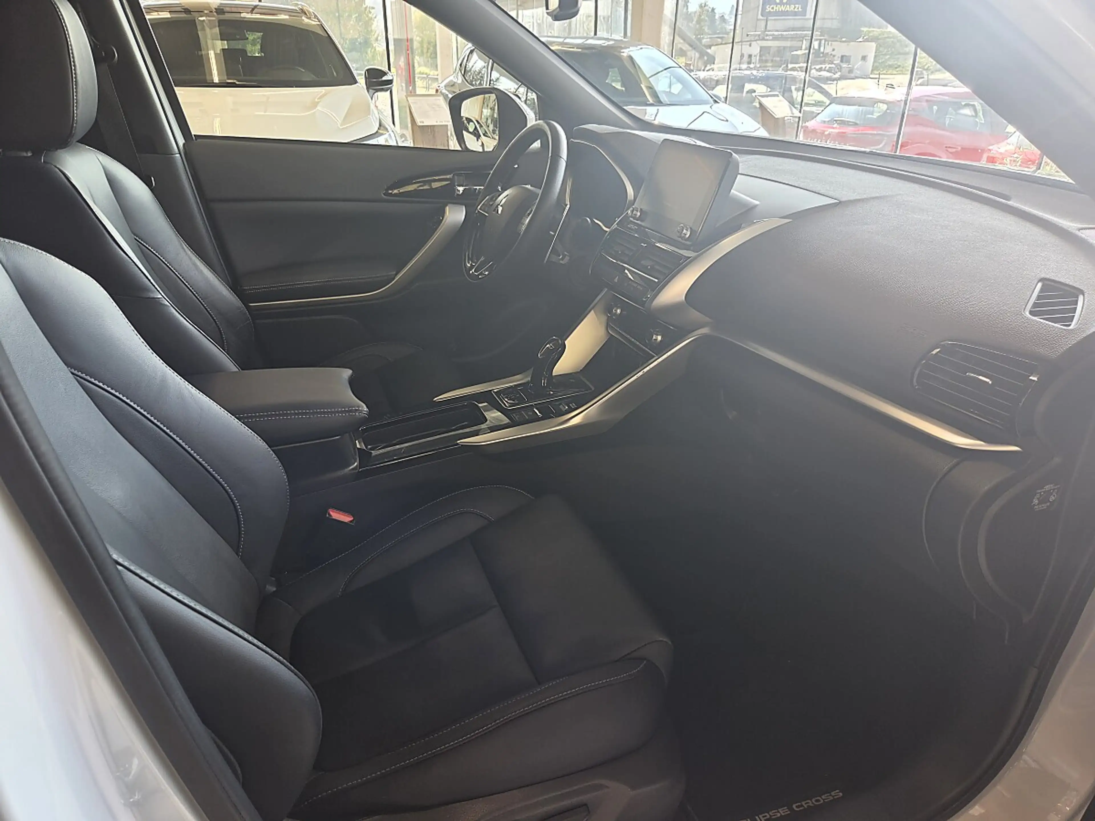 Mitsubishi Eclipse Cross 2,4 PHEV 4WD Diamond CVT Aut. — photo 15