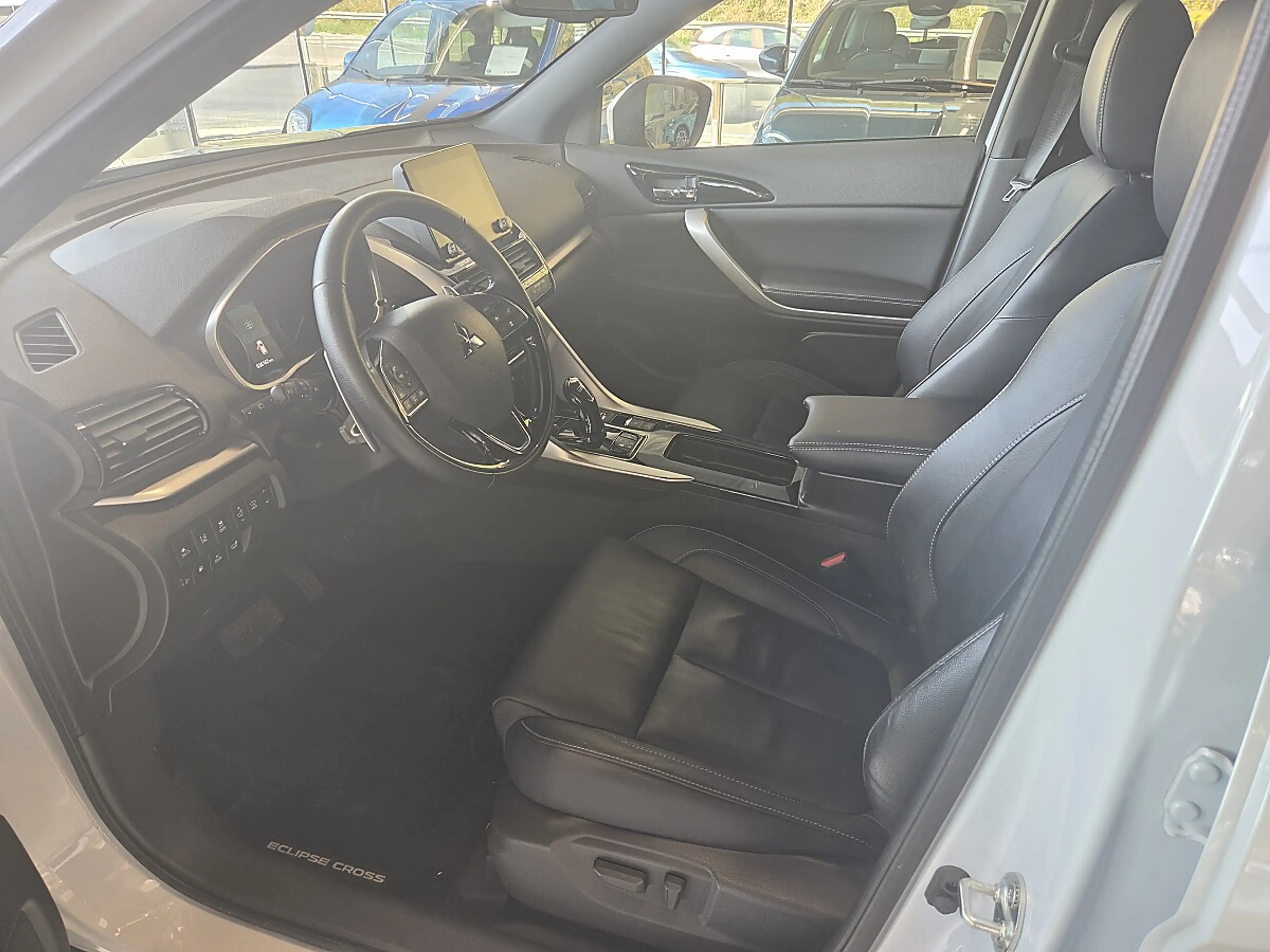 Mitsubishi Eclipse Cross 2,4 PHEV 4WD Diamond CVT Aut. — photo 14