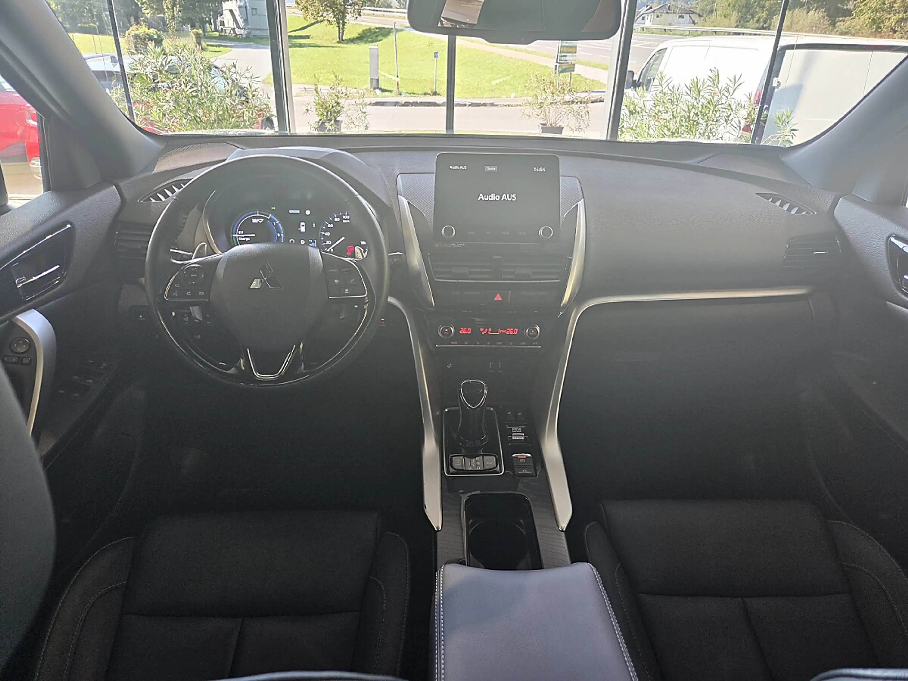 Mitsubishi Eclipse Cross 2,4 PHEV 4WD Diamond CVT Aut. — photo 11