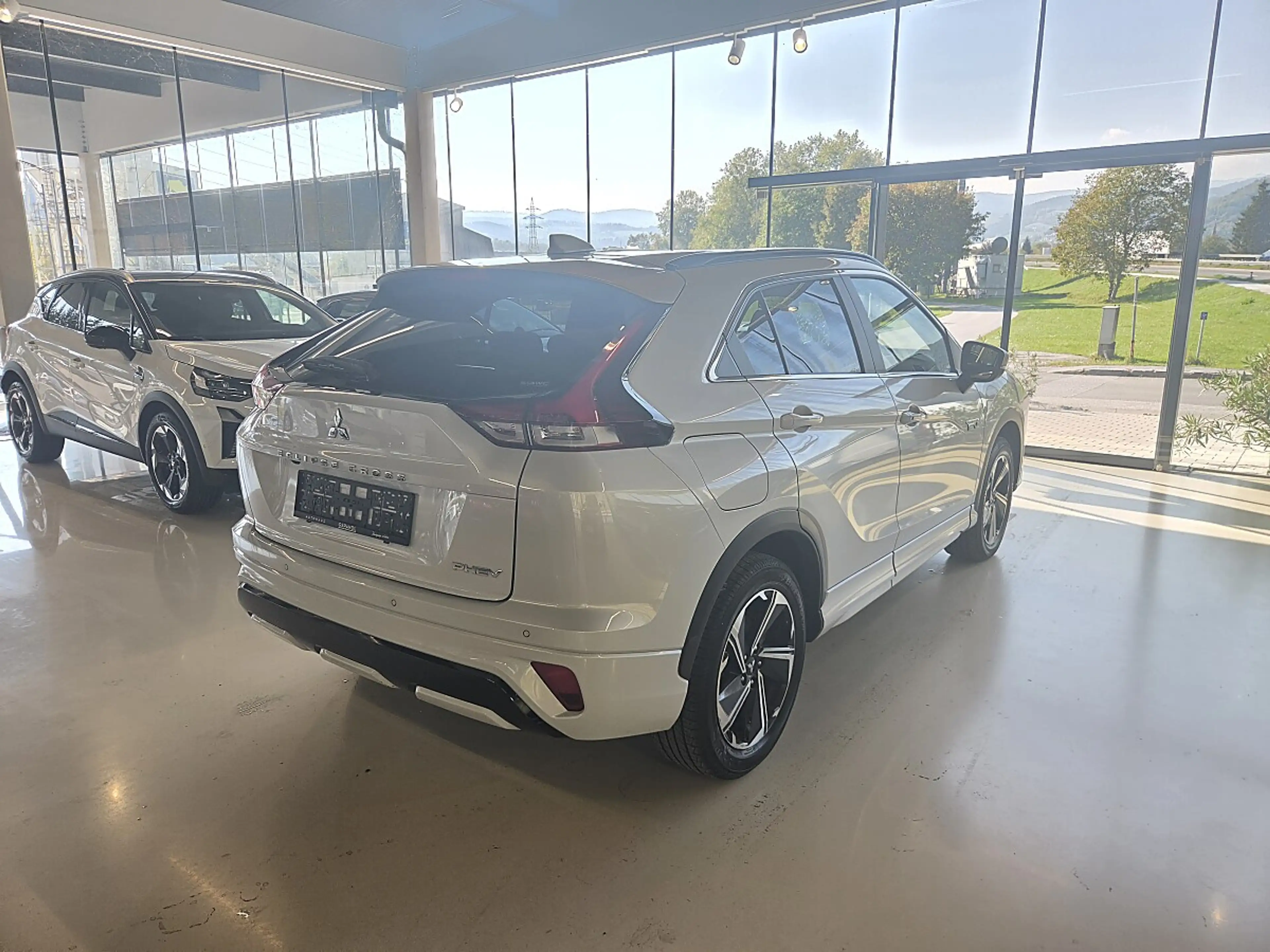 Mitsubishi Eclipse Cross 2,4 PHEV 4WD Diamond CVT Aut. — photo 6