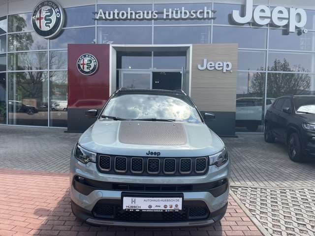 Imagine Jeep Compass Upland e- Hybrid FWD 1,5 T4 48V