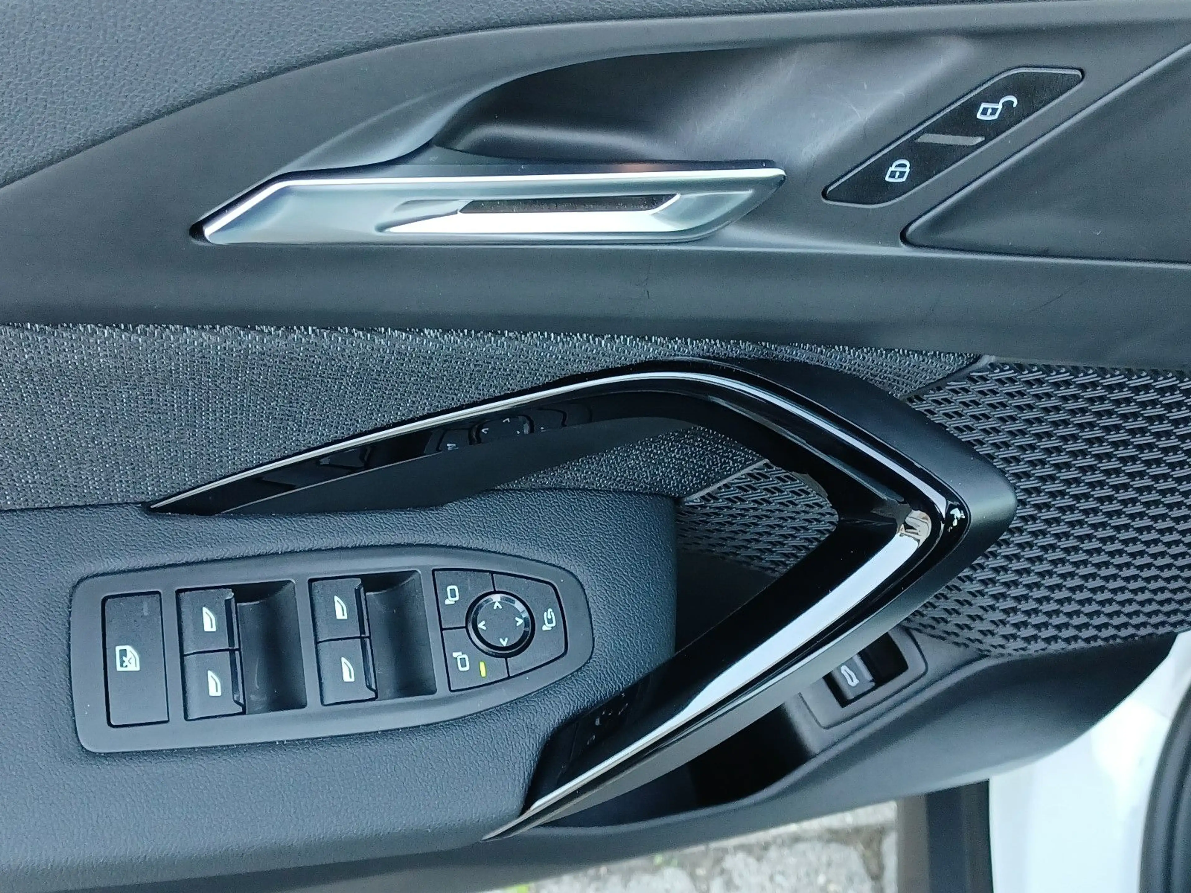 BMW X1 20 d xDrive ACC Paket-Premium Shadow-Line AHK — photo 10