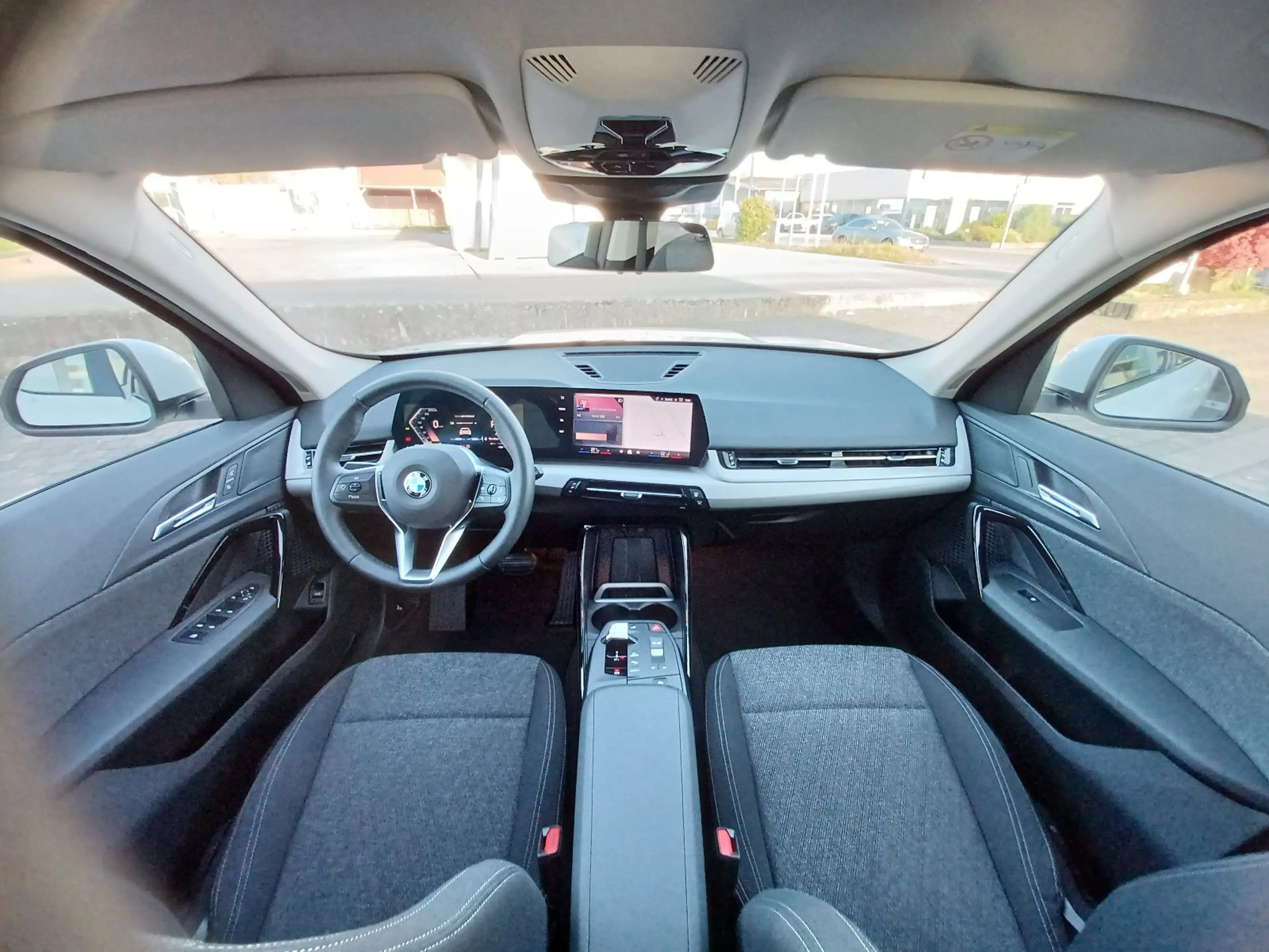 BMW X1 20 d xDrive ACC Paket-Premium Shadow-Line AHK — photo 9