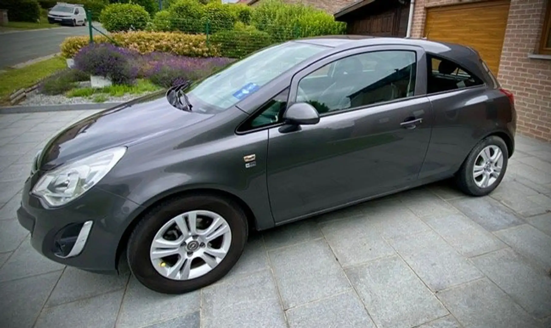 Opel Corsa Corsa 1.2i Enjoy 150 Years Gris - 2