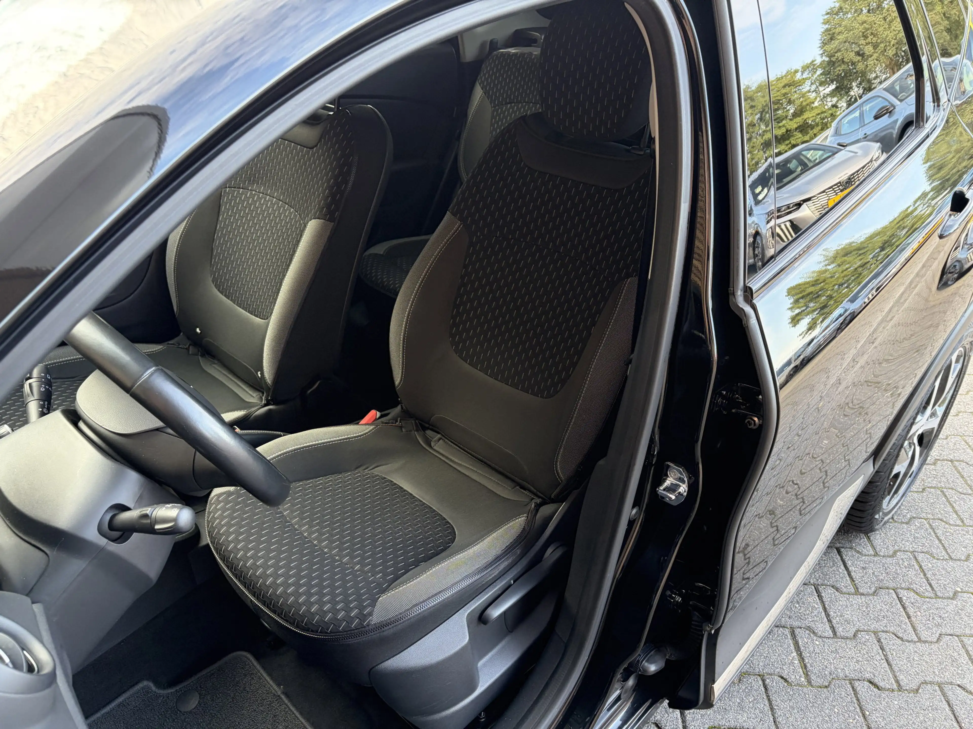 Renault Captur 0.9 TCe Intens — photo 43