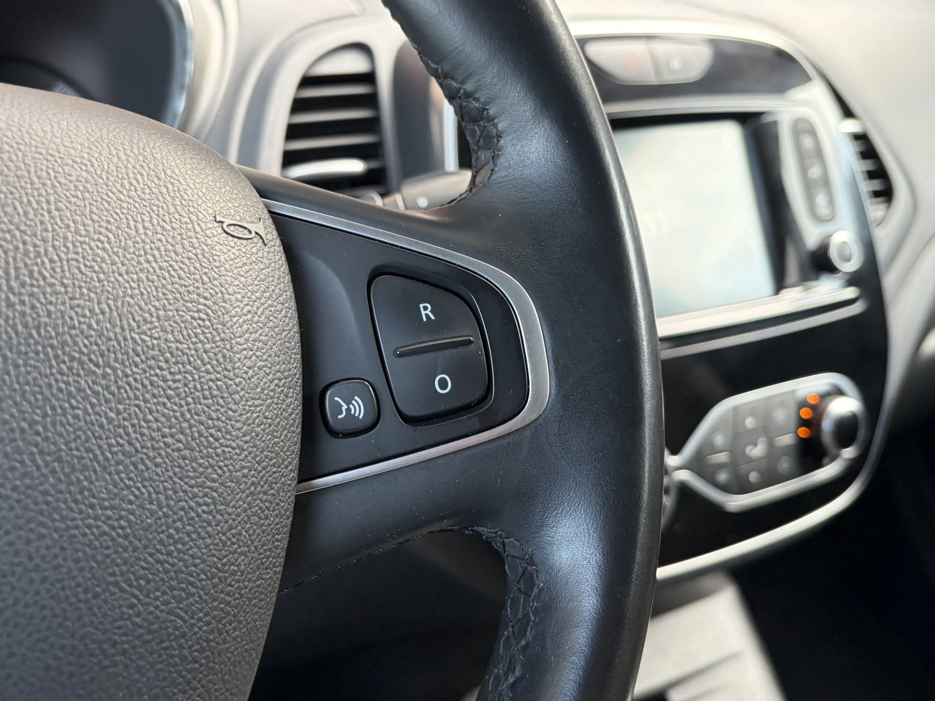 Renault Captur 0.9 TCe Intens — photo 28