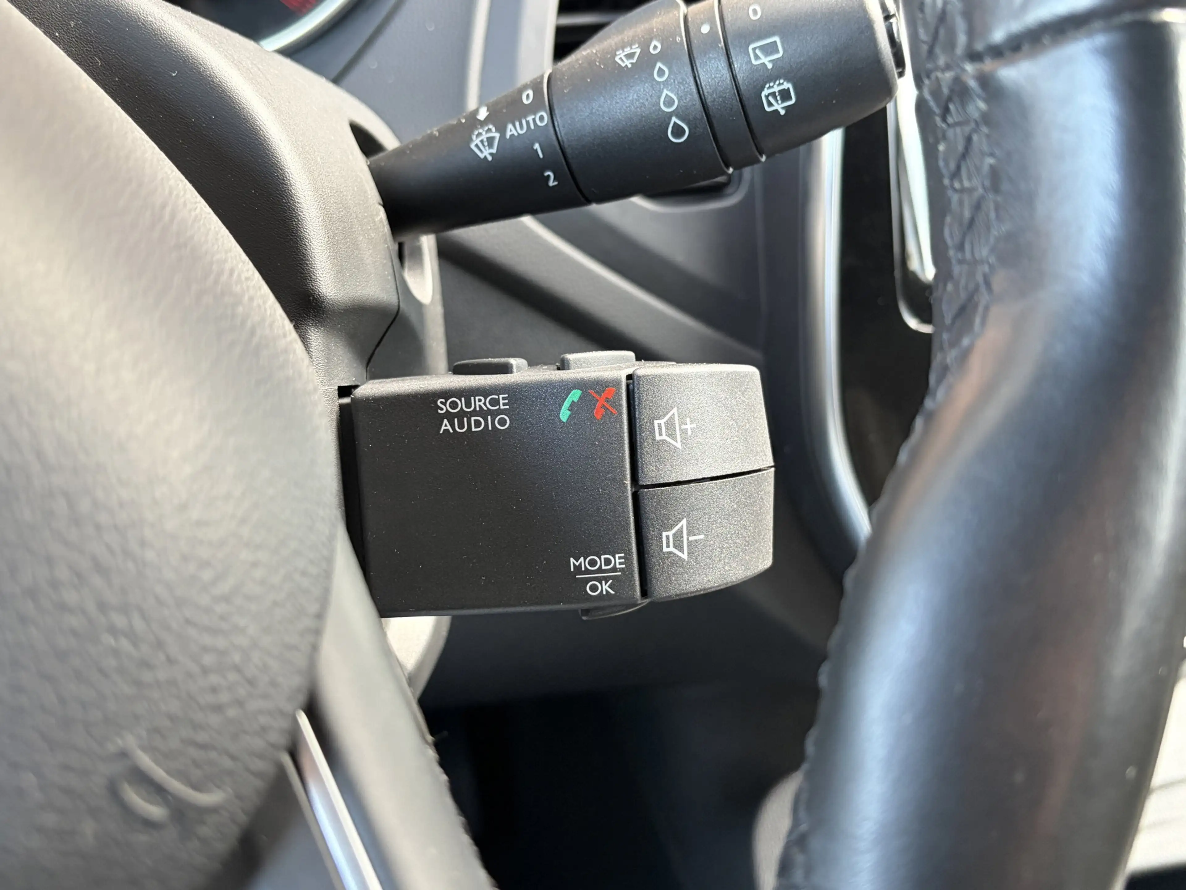 Renault Captur 0.9 TCe Intens — photo 29