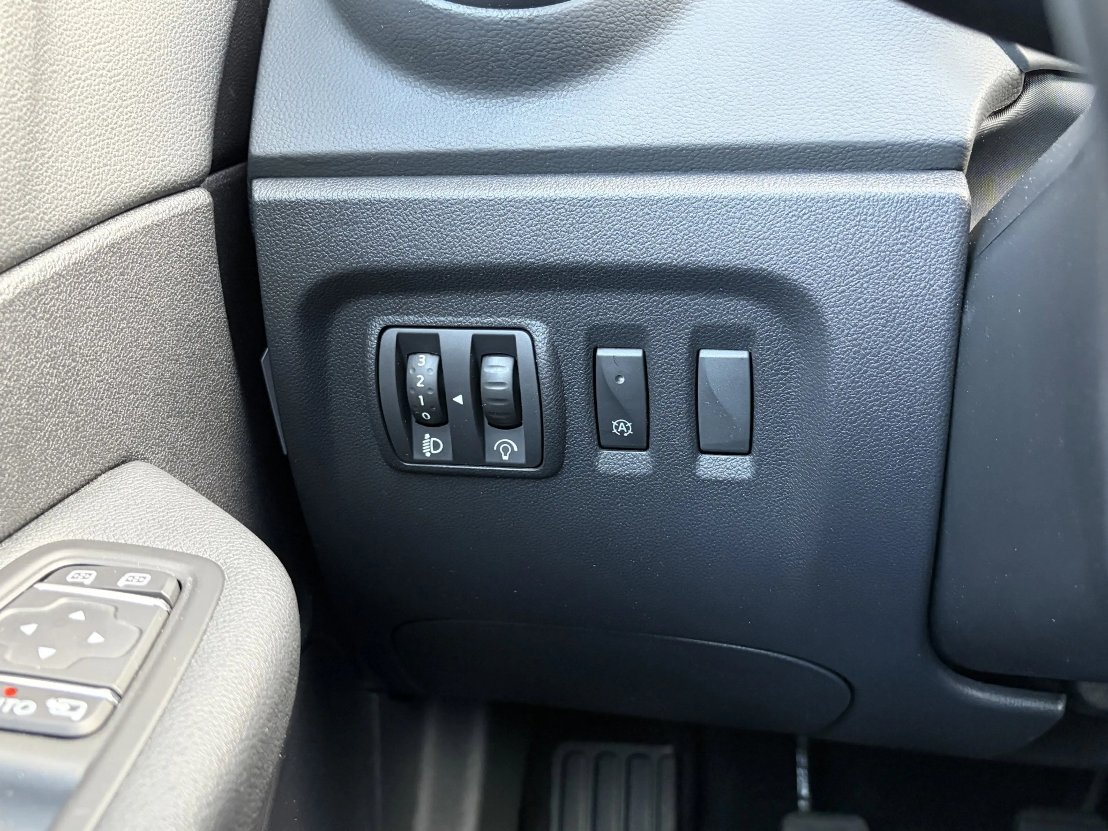 Renault Captur 0.9 TCe Intens — photo 42
