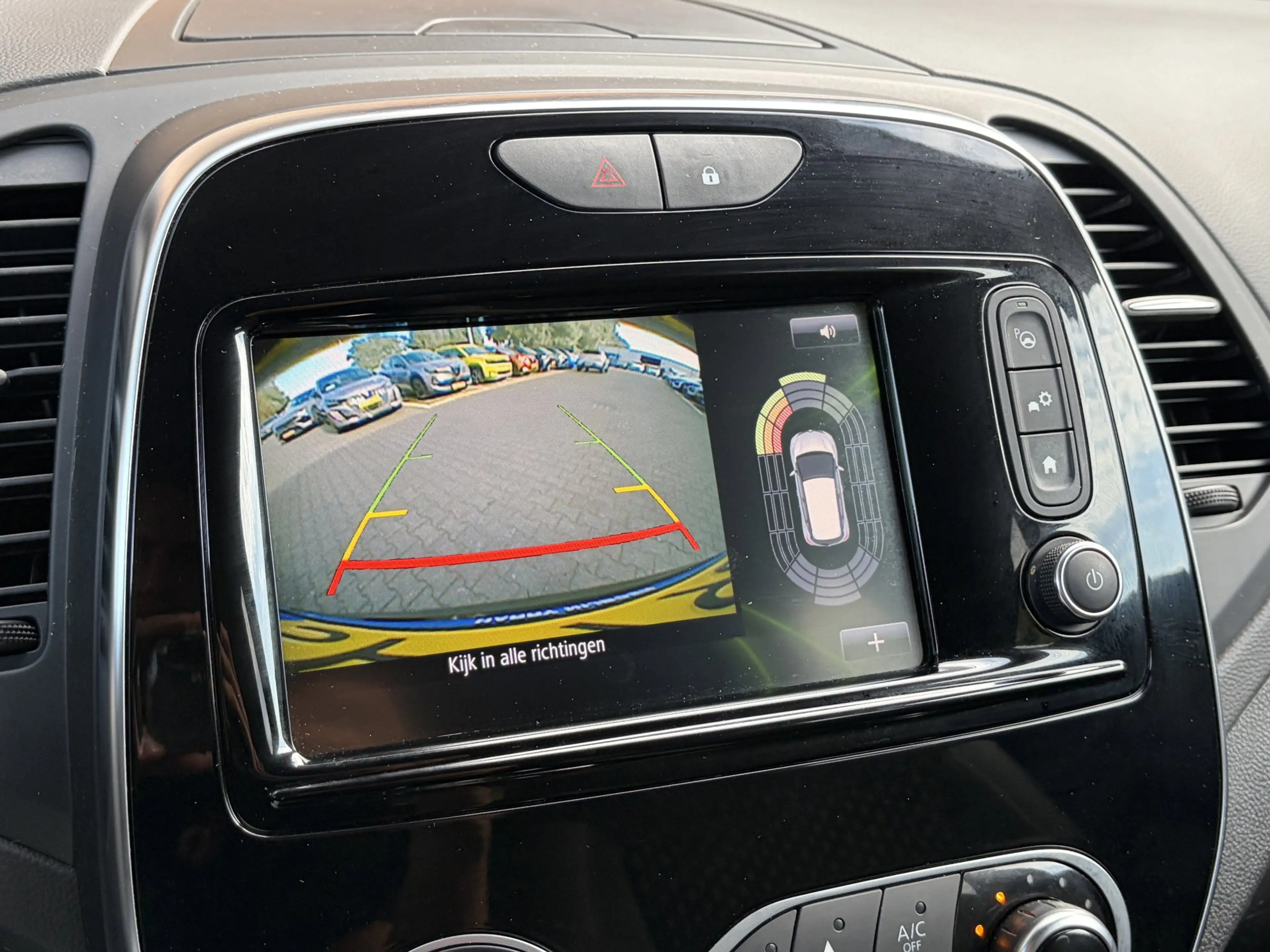 Renault Captur 0.9 TCe Intens — photo 40