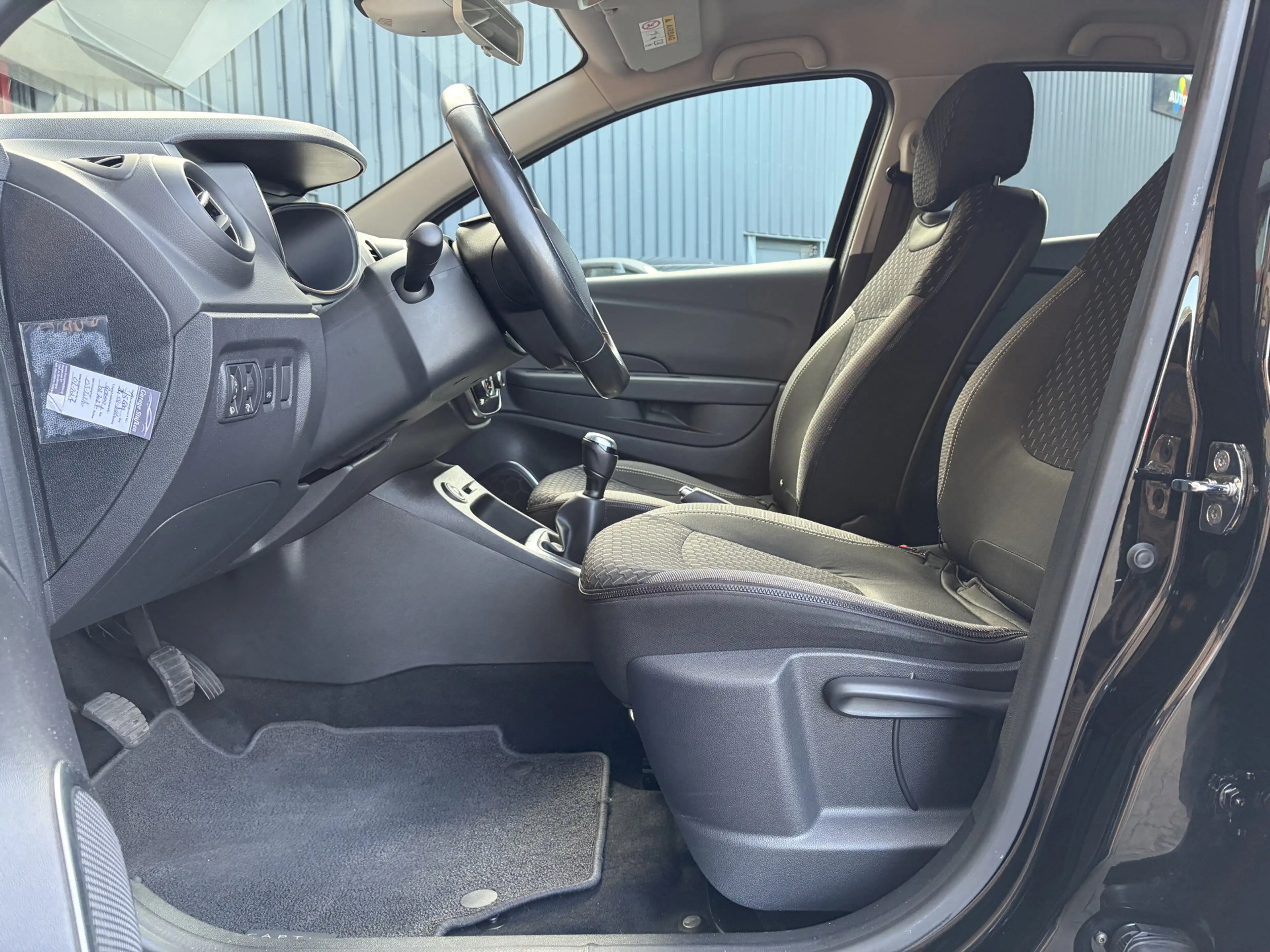 Renault Captur 0.9 TCe Intens — photo 44