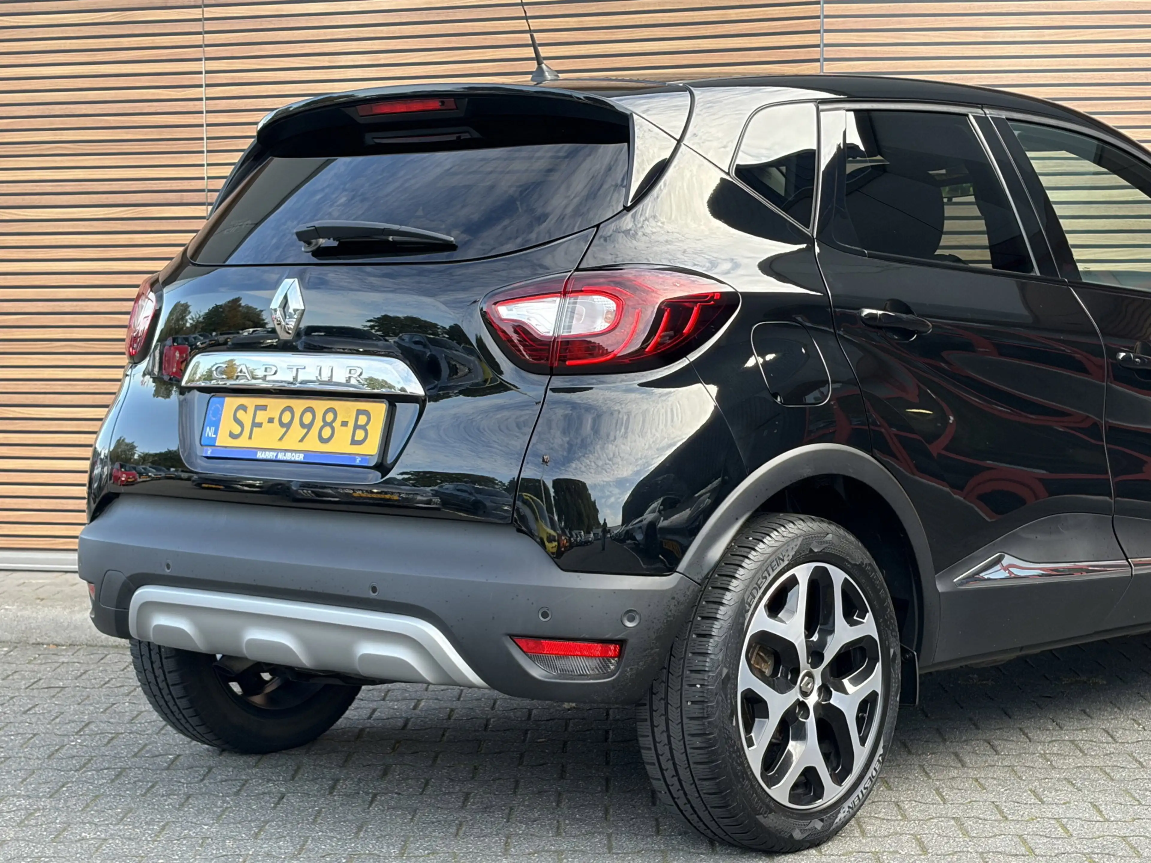 Renault Captur 0.9 TCe Intens — photo 18
