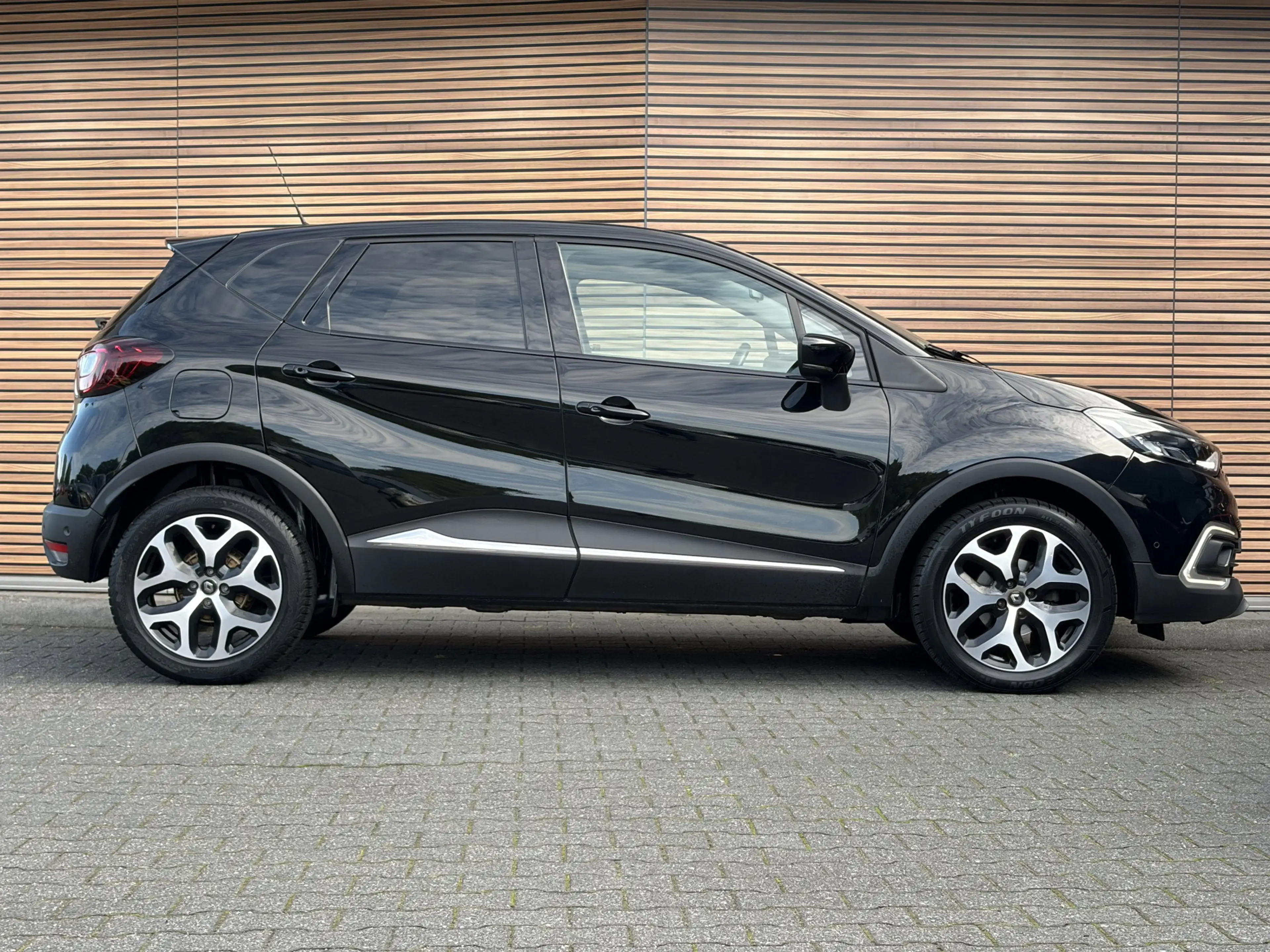 Renault Captur 0.9 TCe Intens — photo 6