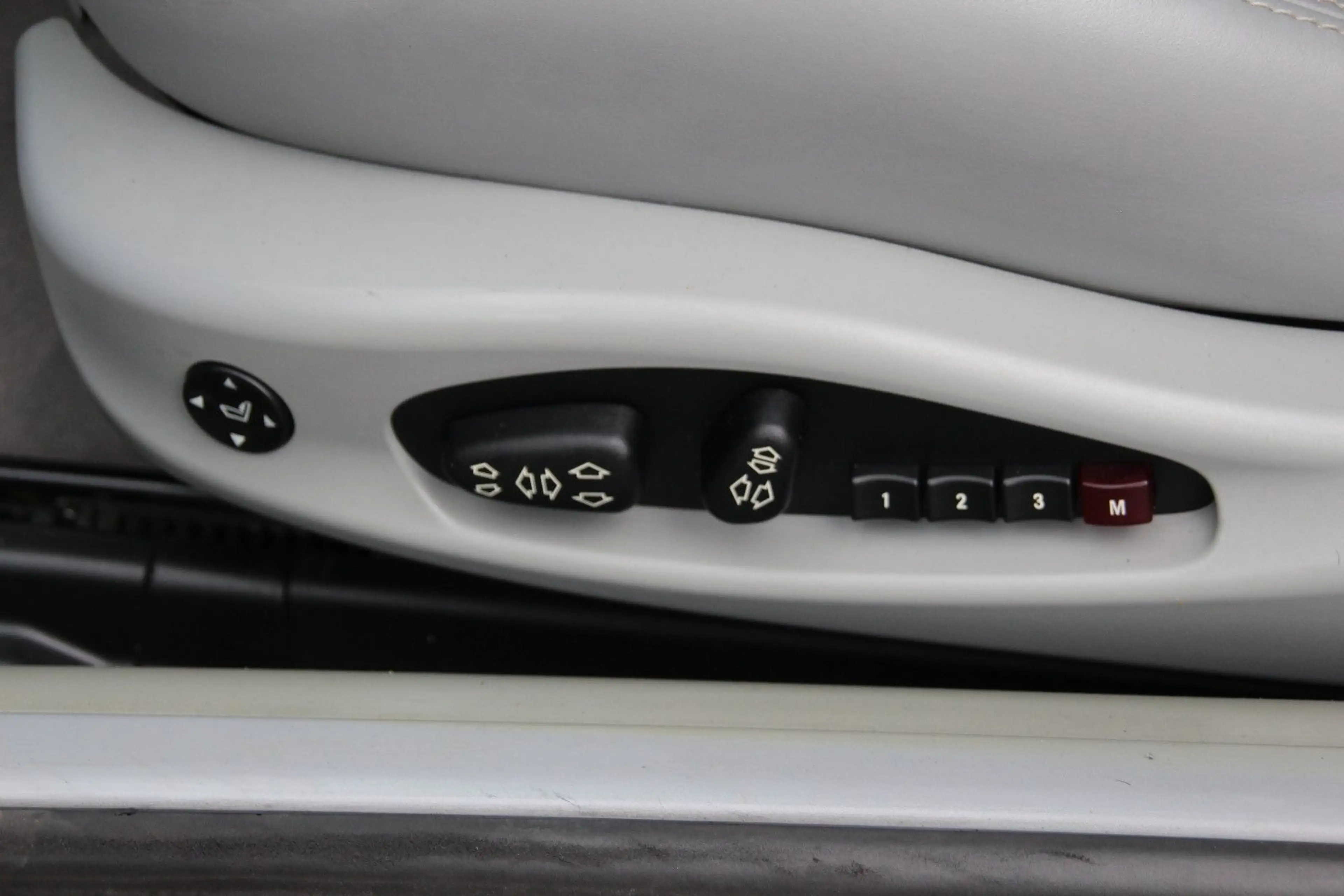 BMW M3 Leder&Xenon&MFL — photo 10