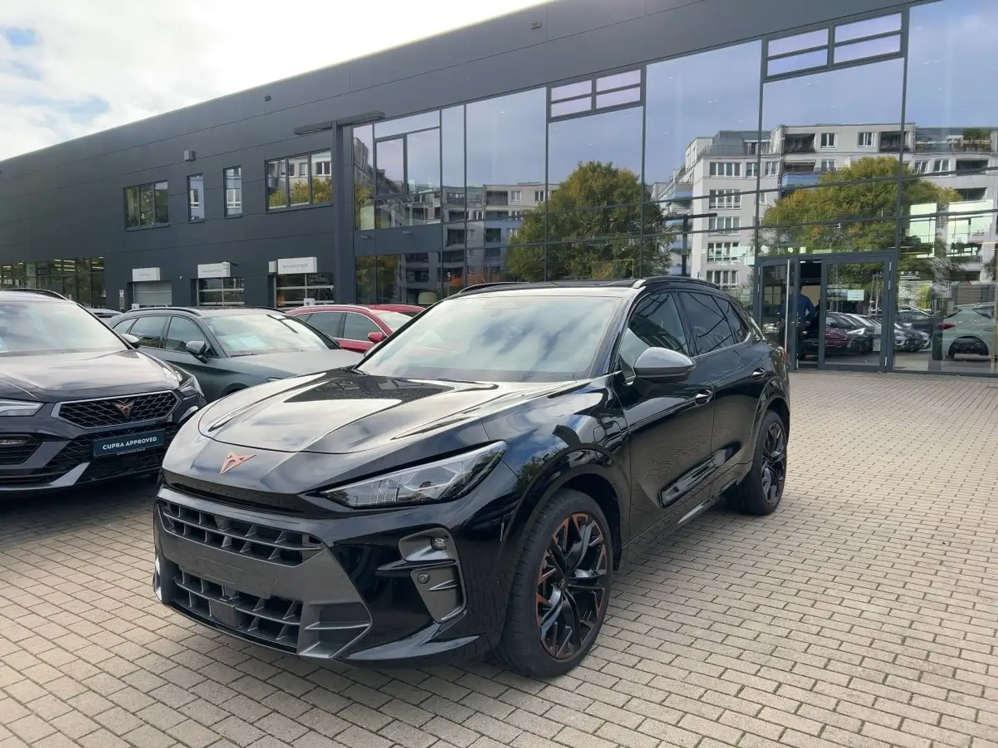 CUPRA Terramar VZ 1.5 e-Hybrid DSG VZ Pano Navi LED Schwarz - 2