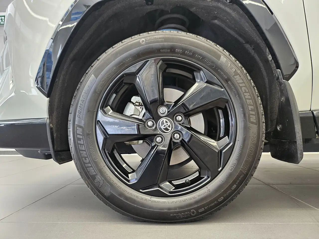 Toyota RAV 4 снимка Toyota RAV 4