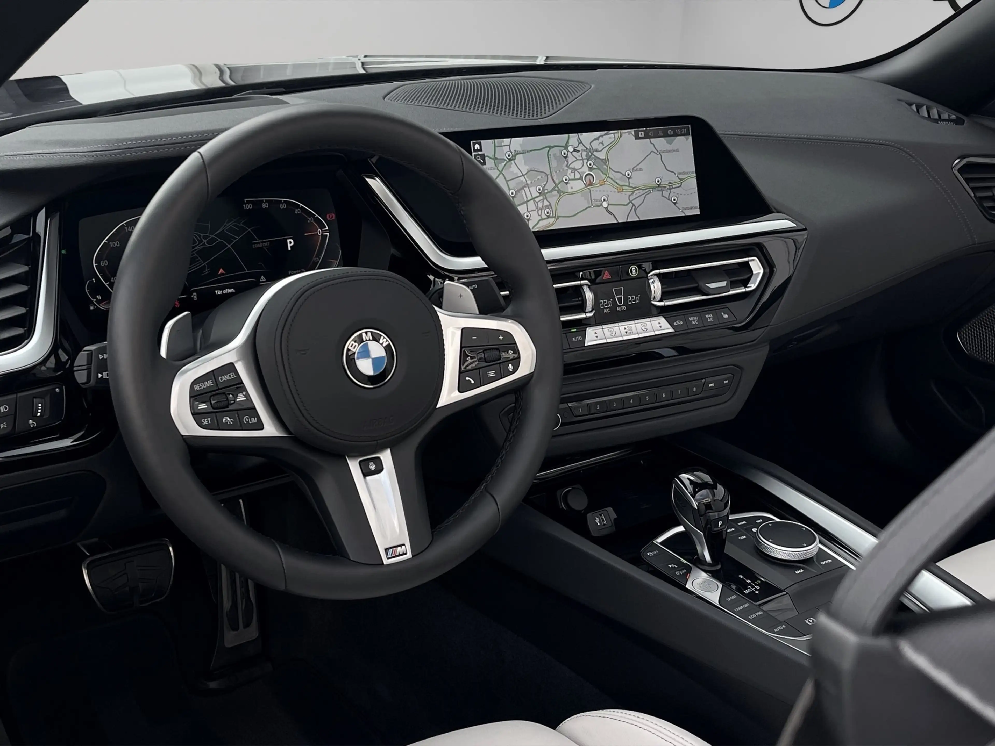 BMW Z4 sDrive20i — photo 7