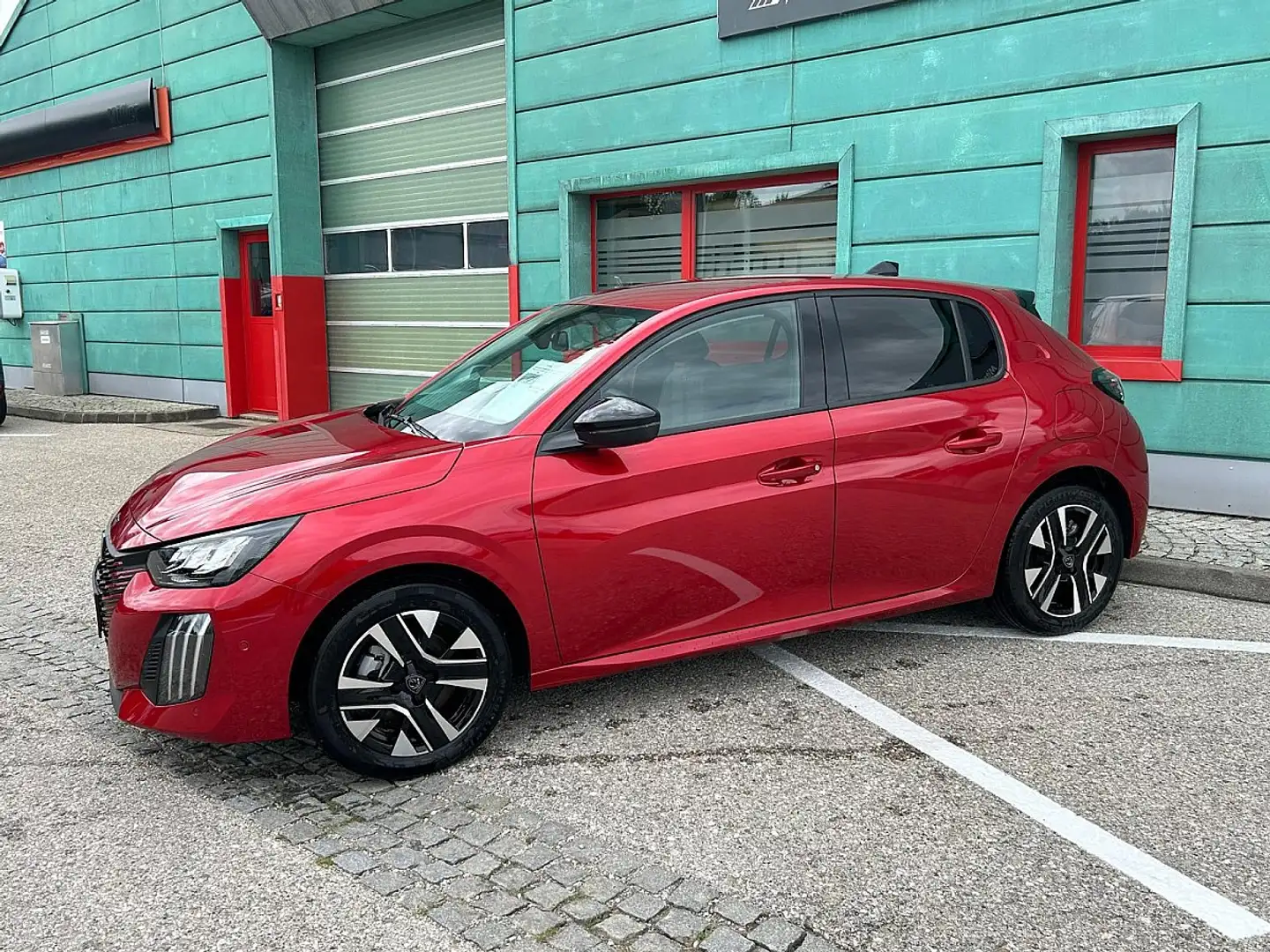 Peugeot 208 PureTech 100 S&S Allure Rot - 2