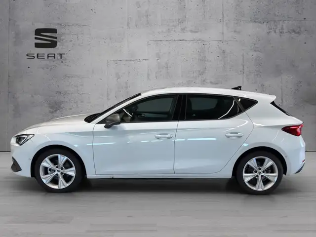SEAT Leon view 4