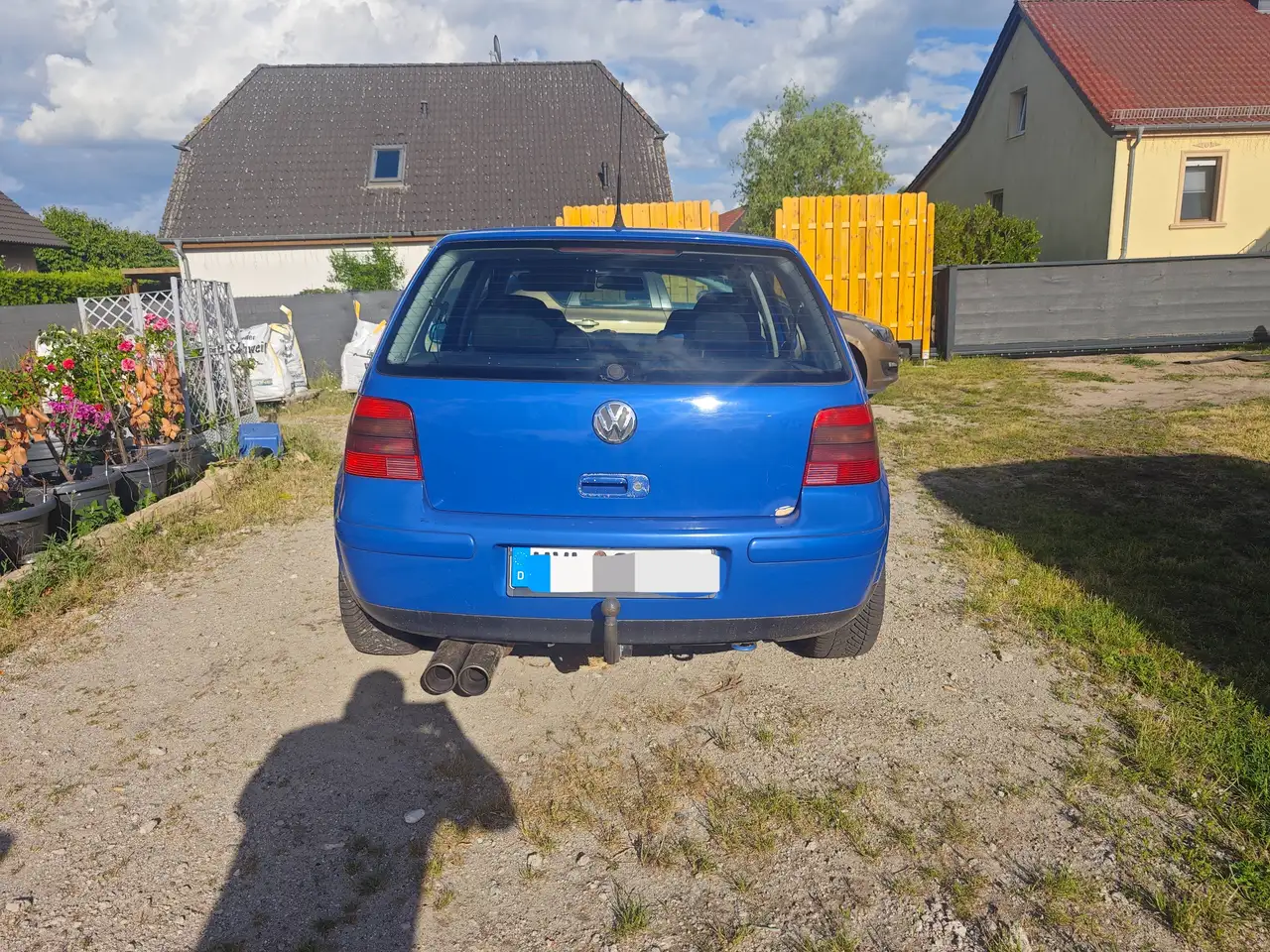 Volkswagen Golf 2.3 V5 Highline, foto 2