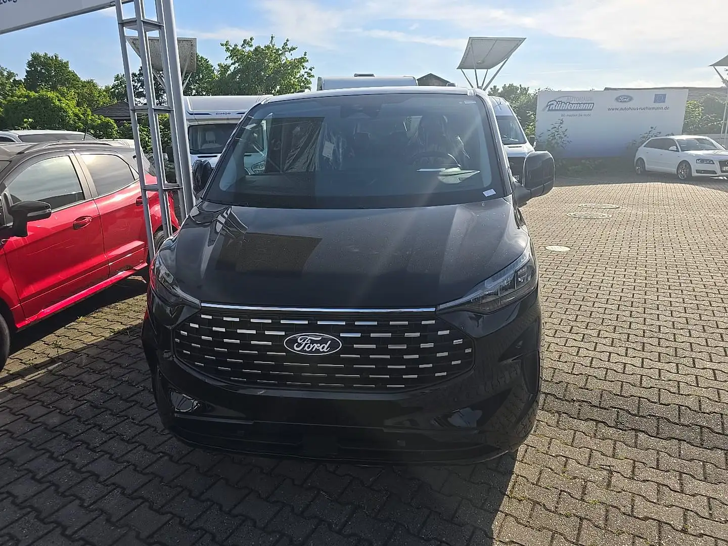 Ford Tourneo Custom Titanium 320 L2 150 PS viel Ausstattung lagernd Noir - 2