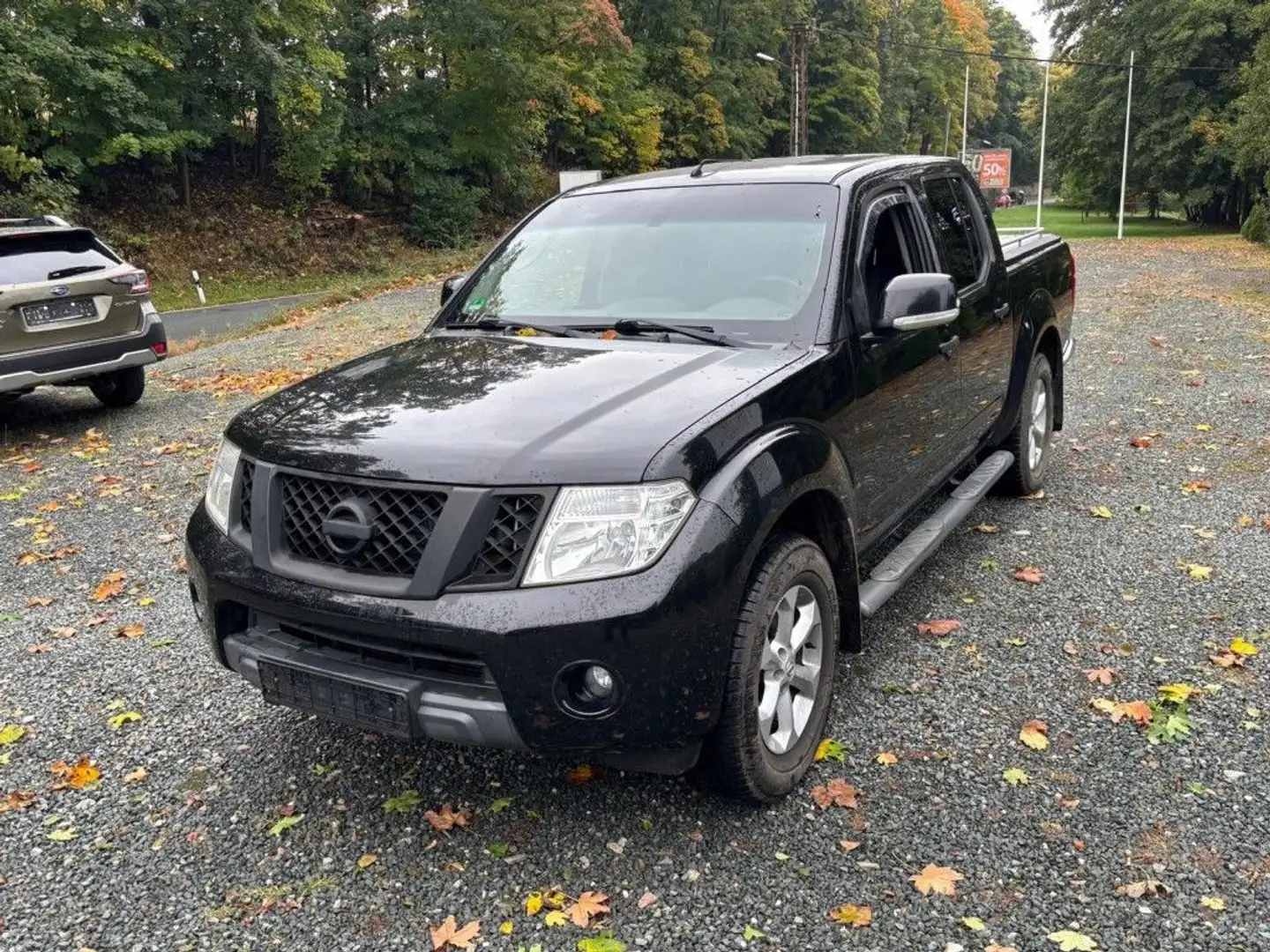 Nissan Navara SE DC Mountain Top Zwart - 1