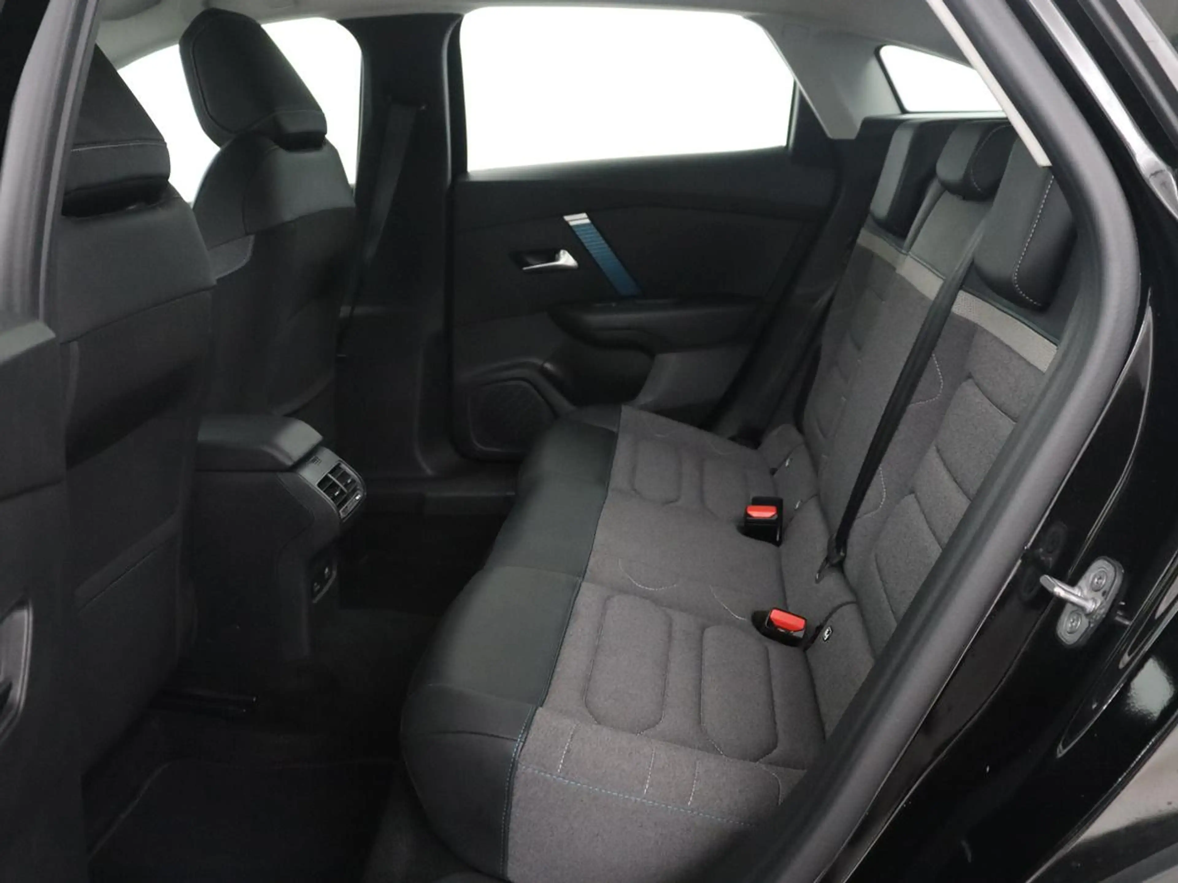 Citroen E-C4 Electric Feel Pack 50 kWh | SOH 95,1% | Camera | LED | Appl — photo 5