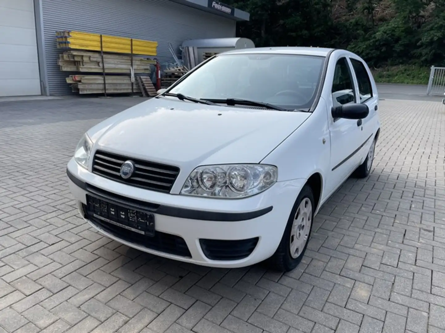 Fiat Punto 1.2 Gas/Benzin Weiß - 2