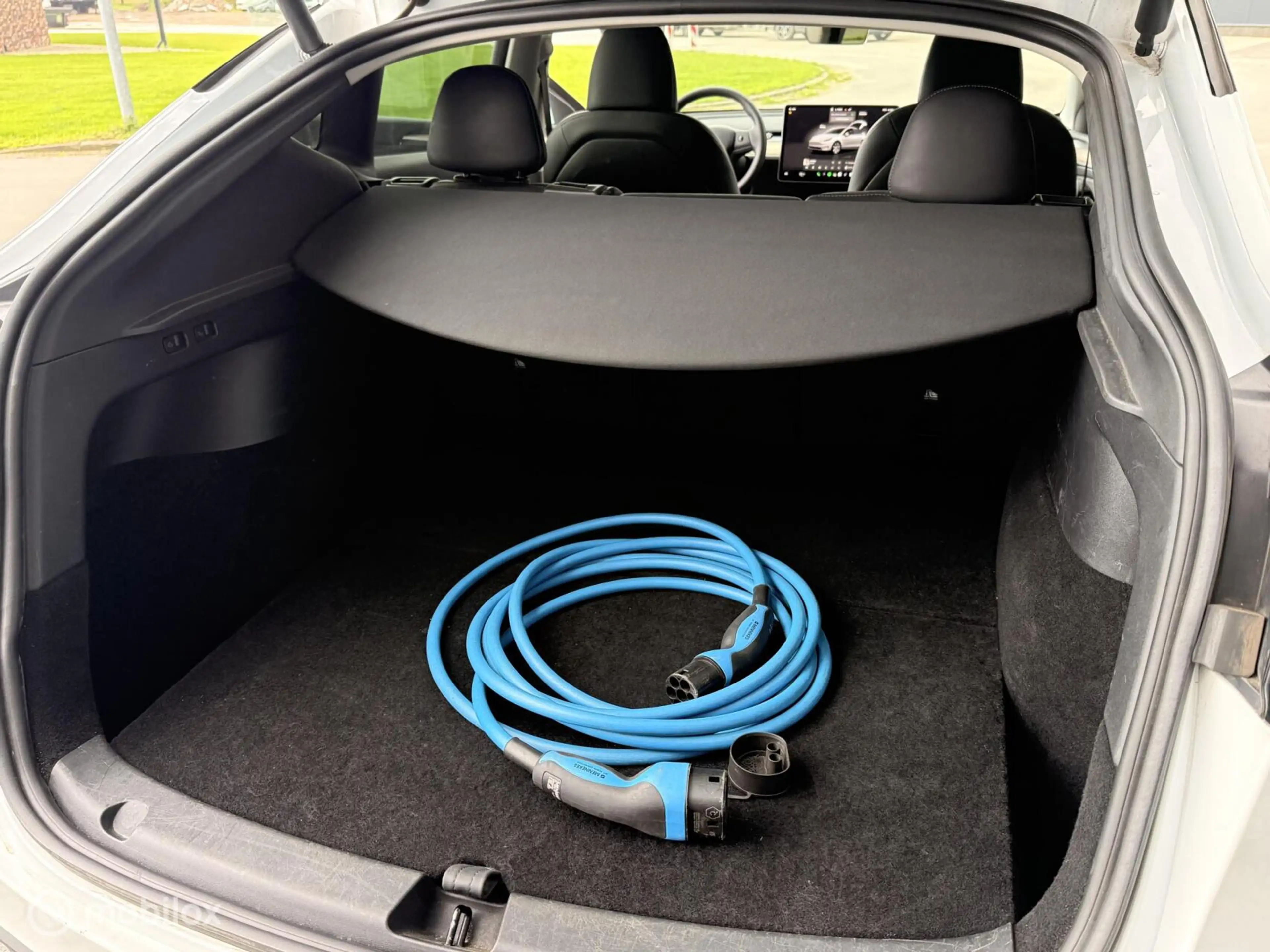 Tesla Model Y RWD 58 kWh LFP | SOH 90,7% MOBA | Supercharging | — photo 22