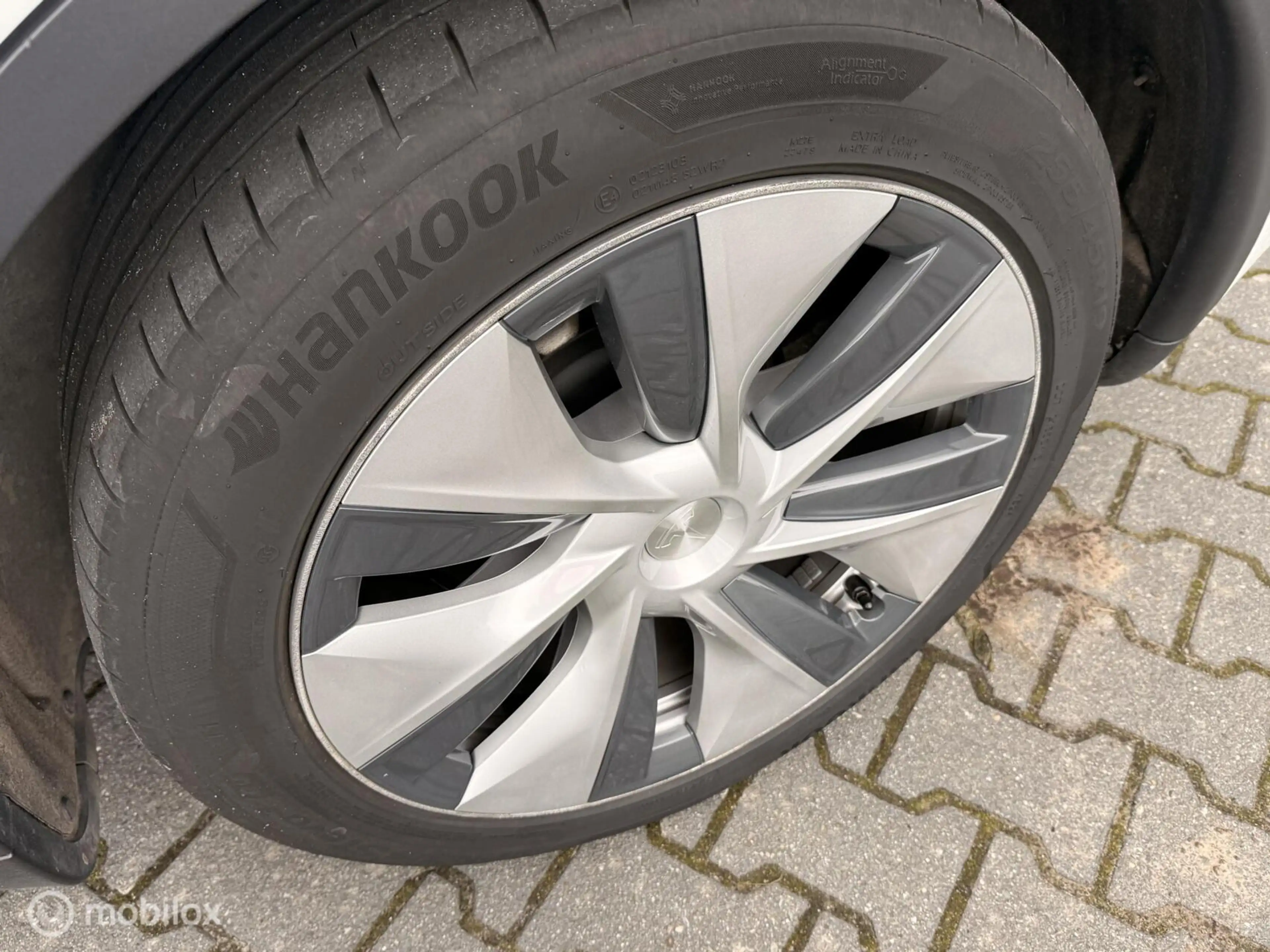 Tesla Model Y RWD 58 kWh LFP | SOH 90,7% MOBA | Supercharging | — photo 14