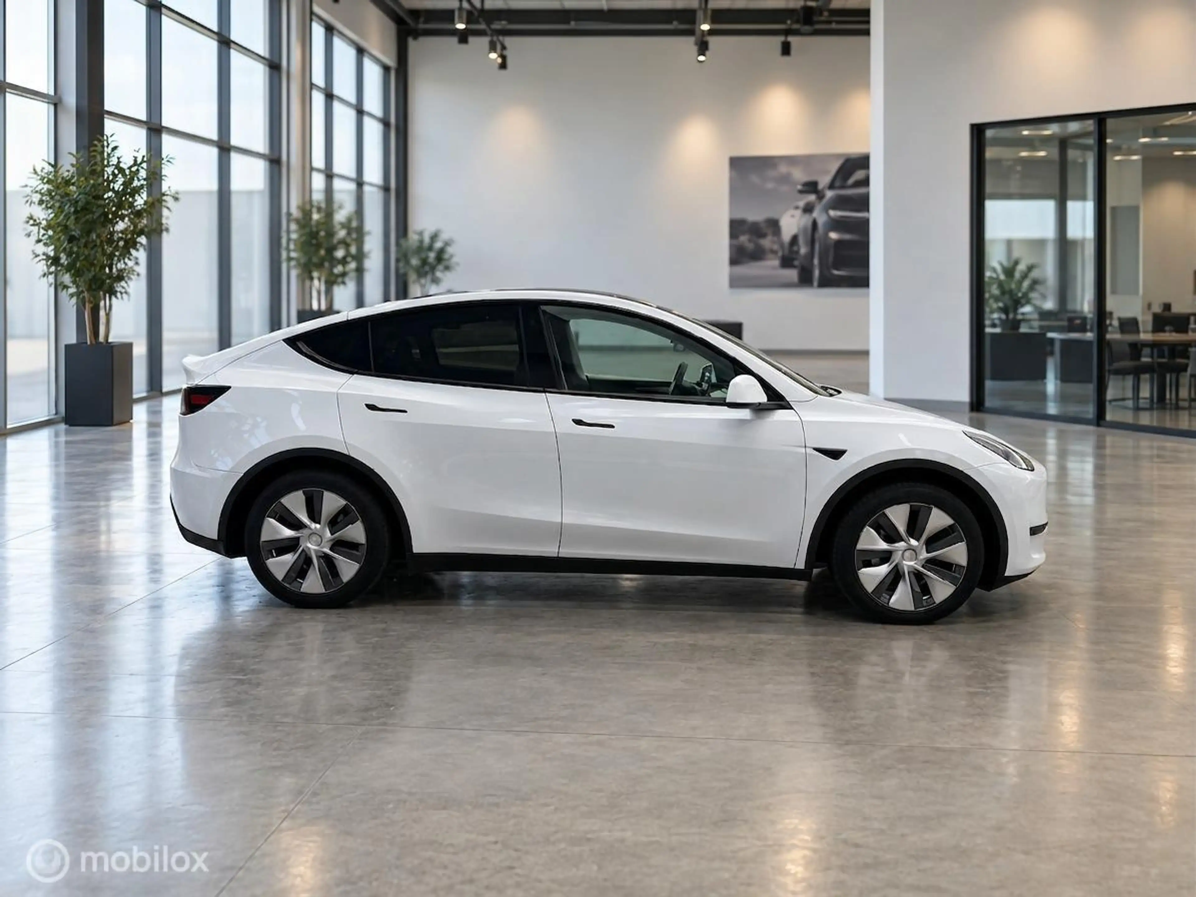 Tesla Model Y RWD 58 kWh LFP | SOH 90,7% MOBA | Supercharging | — photo 10