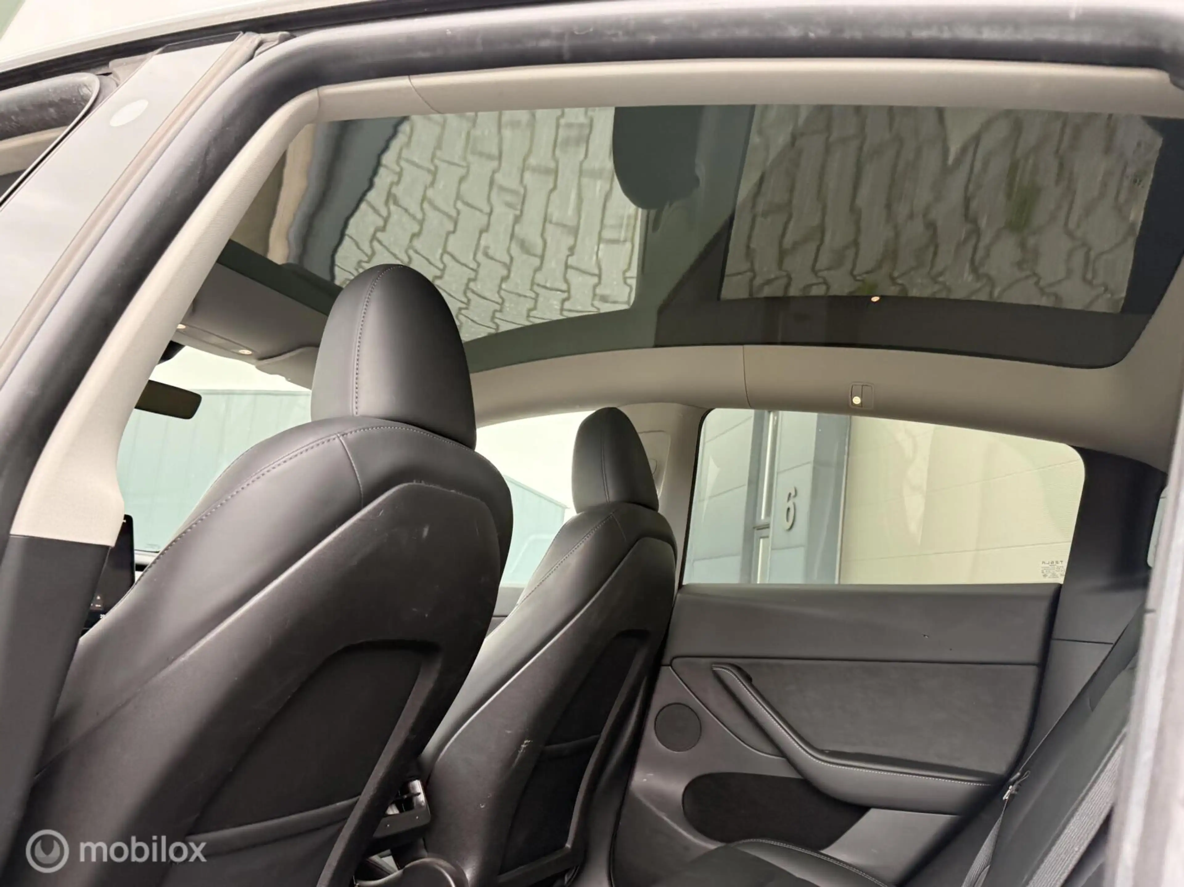 Tesla Model Y RWD 58 kWh LFP | SOH 90,7% MOBA | Supercharging | — photo 17