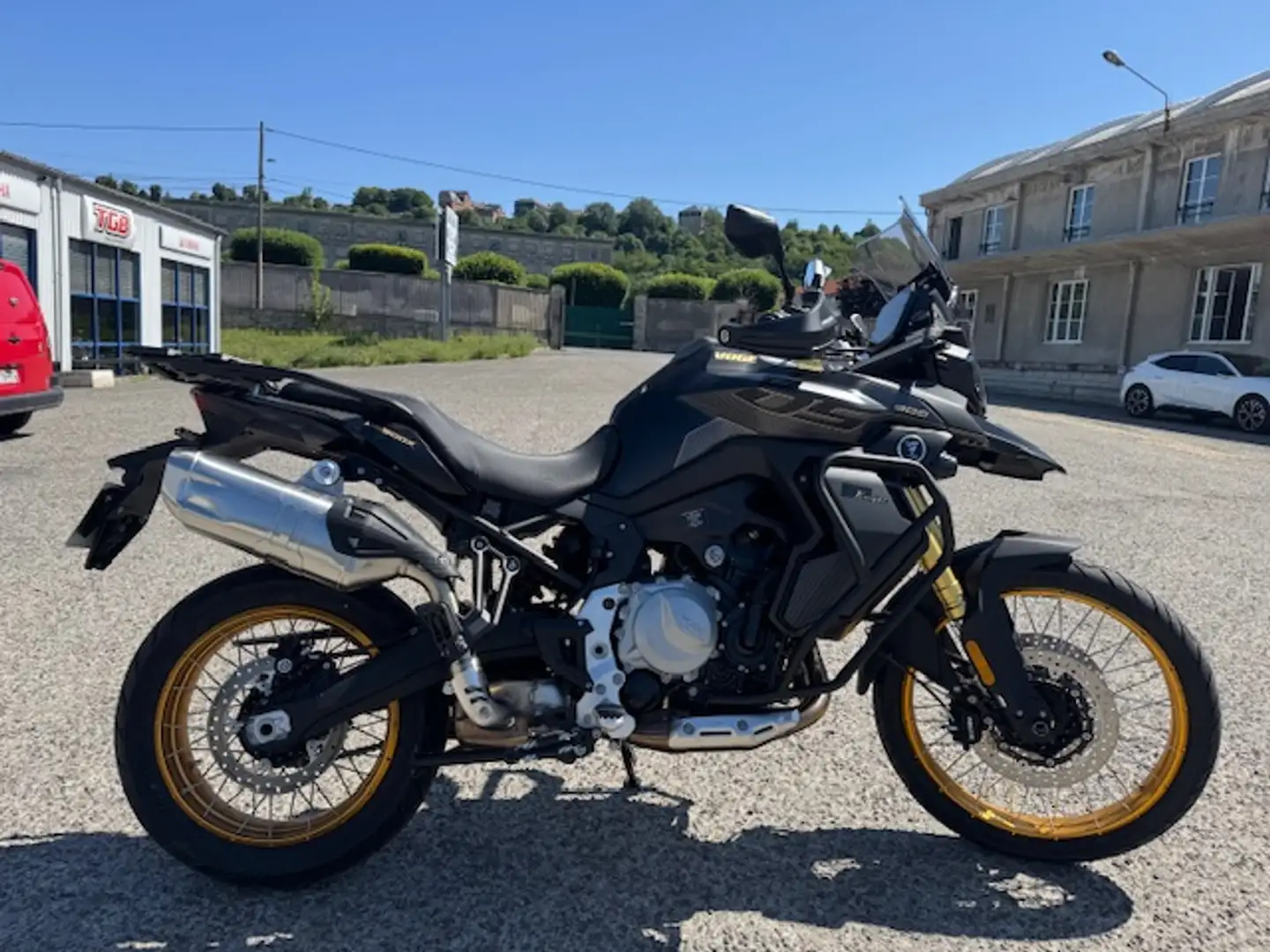Voge 300R - 1