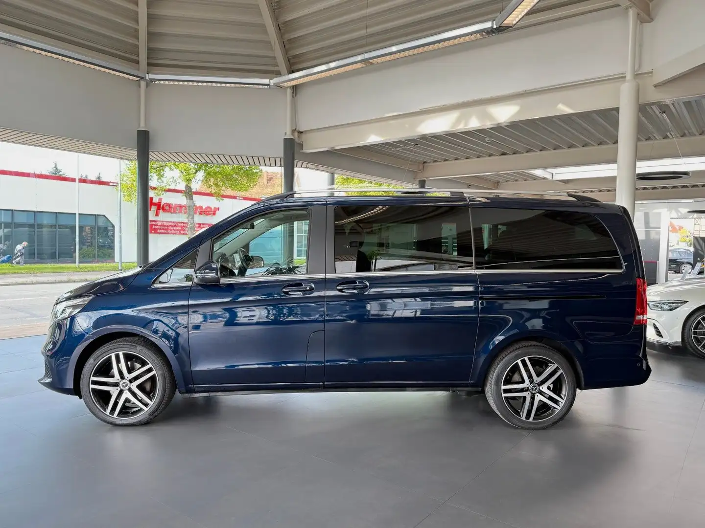 Mercedes-Benz V 300 d Avantgarde Edition 4M/Standh./Leder/360°/ Modrá - 2