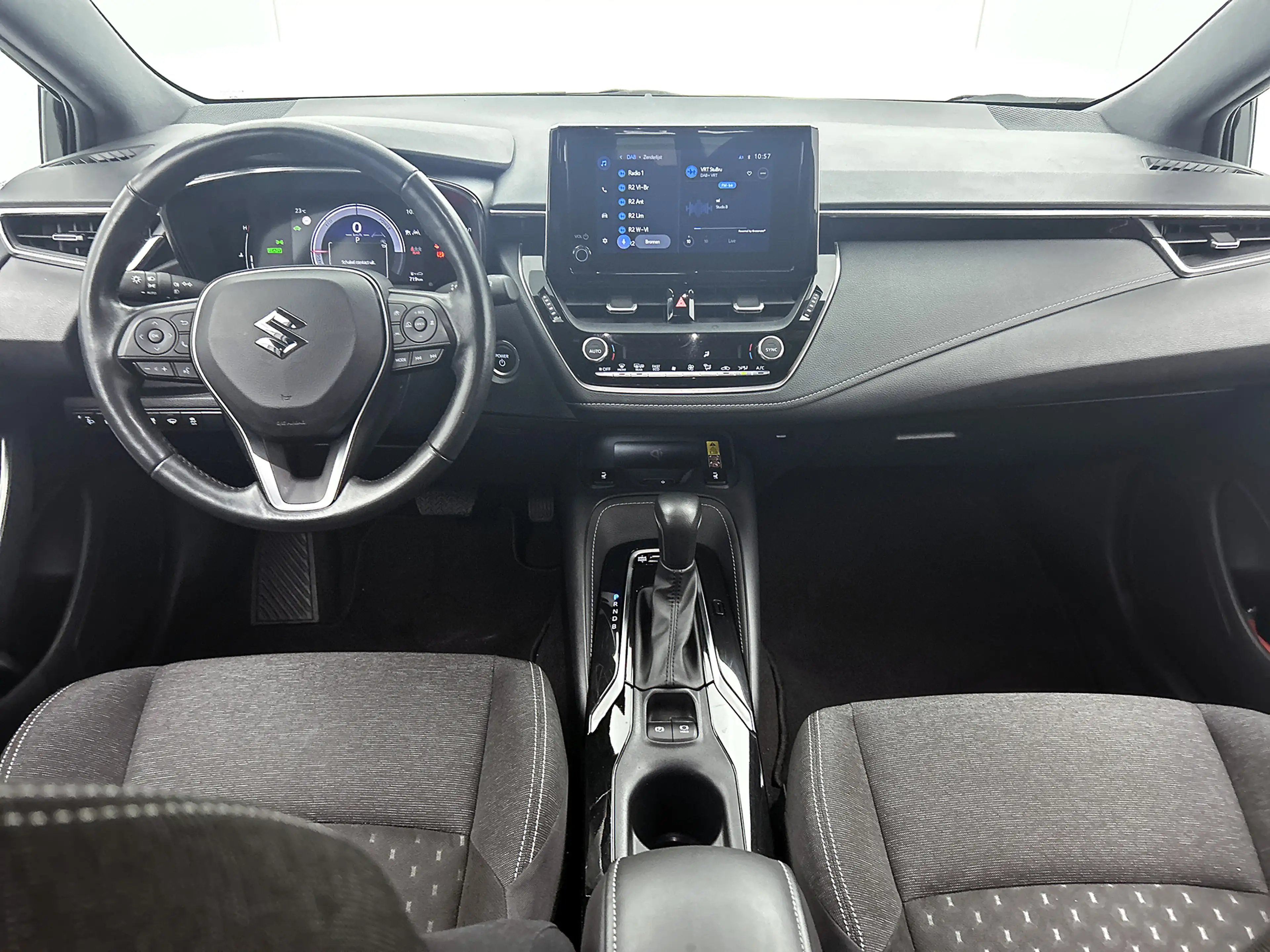 Suzuki Swace 1.8 Hybrid Style | Parkeersensor voor en achter  | — photo 4