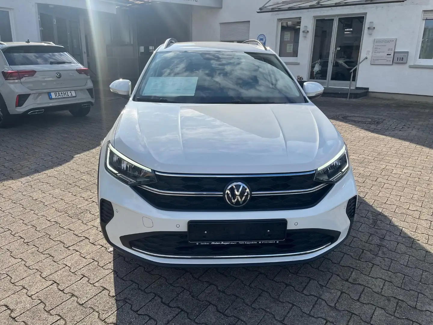 Volkswagen Taigo Life Weiß - 2