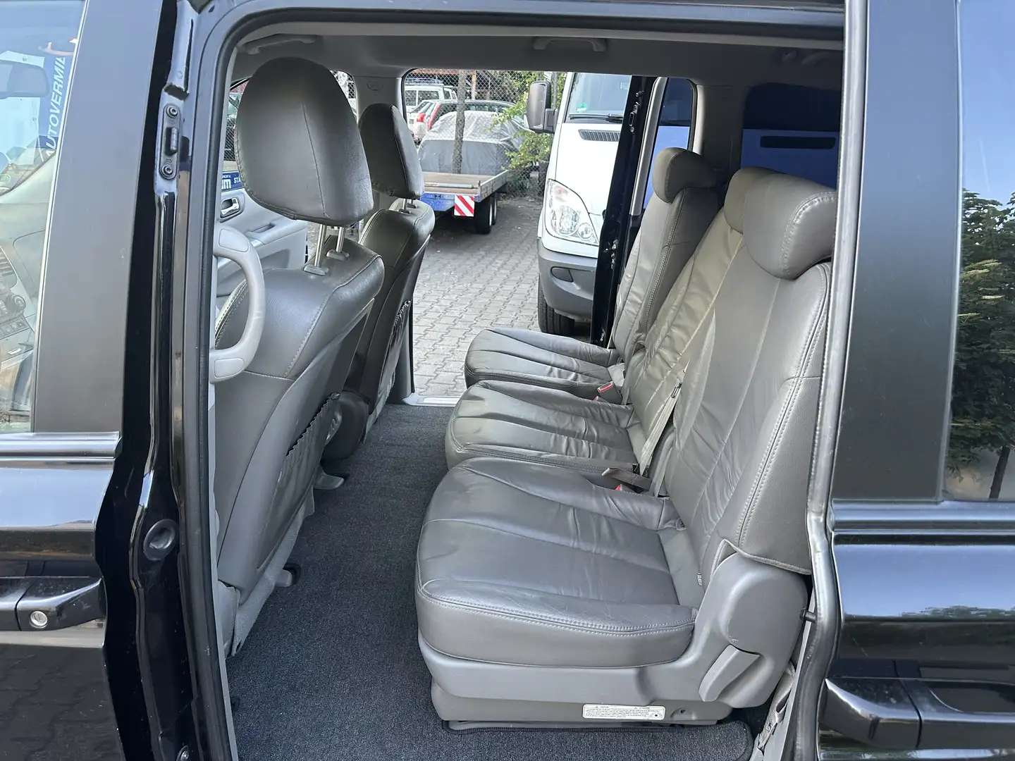 Kia Carnival 2.9 CRDi VGT EX Negru - 2