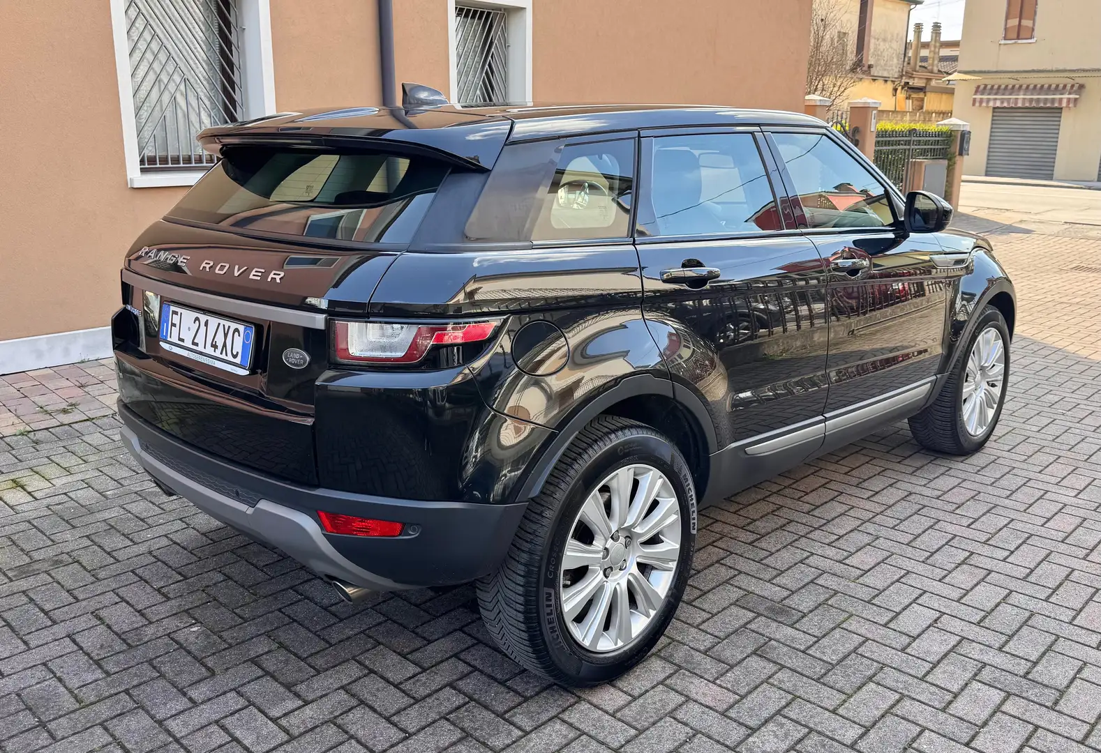 Land Rover Range Rover Evoque 5p 2.0 ed4 SE 150cv Nero - 2