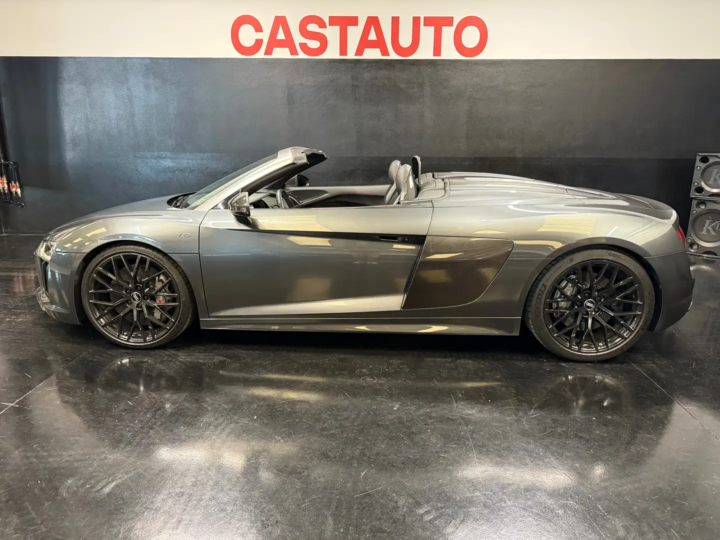 Audi R8 Spyder 5.2 V10 fsi quattro s-tronic FULL CARBO CCM Gris - 1