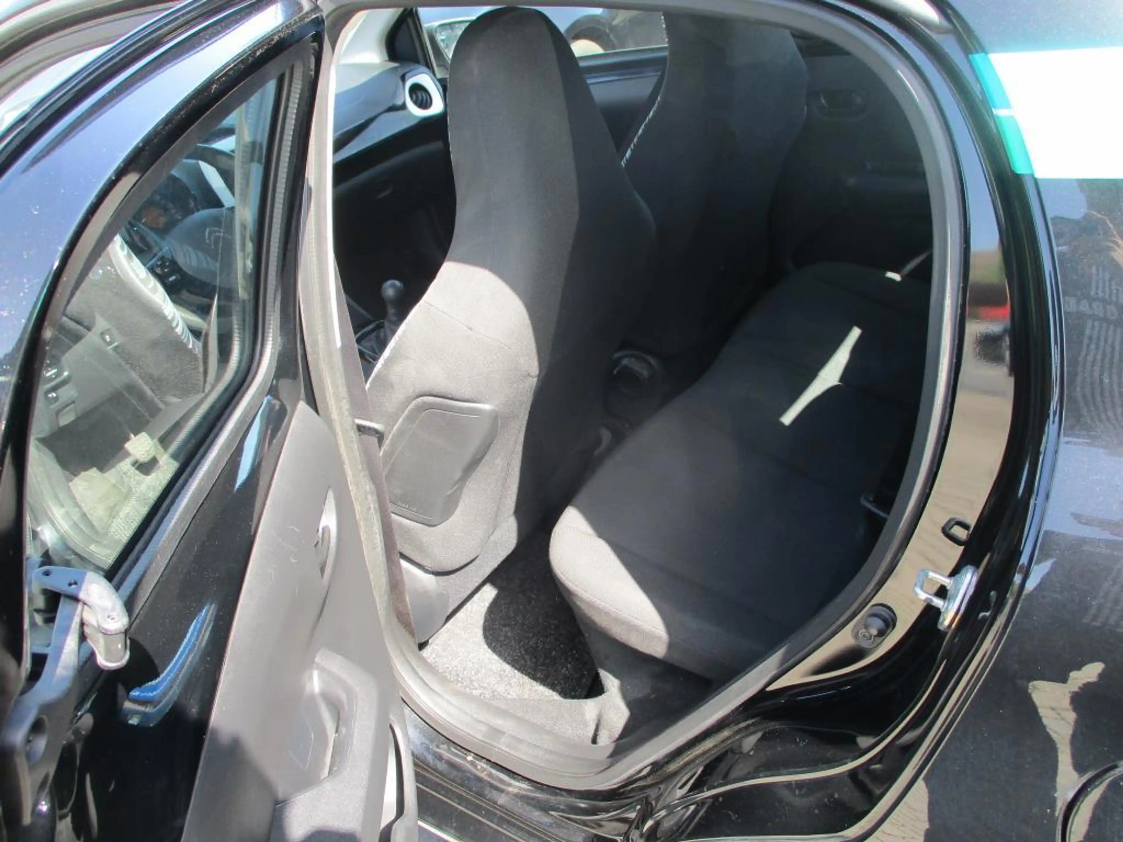 Citroen C1 1.0 e-VTi Feel — photo 9