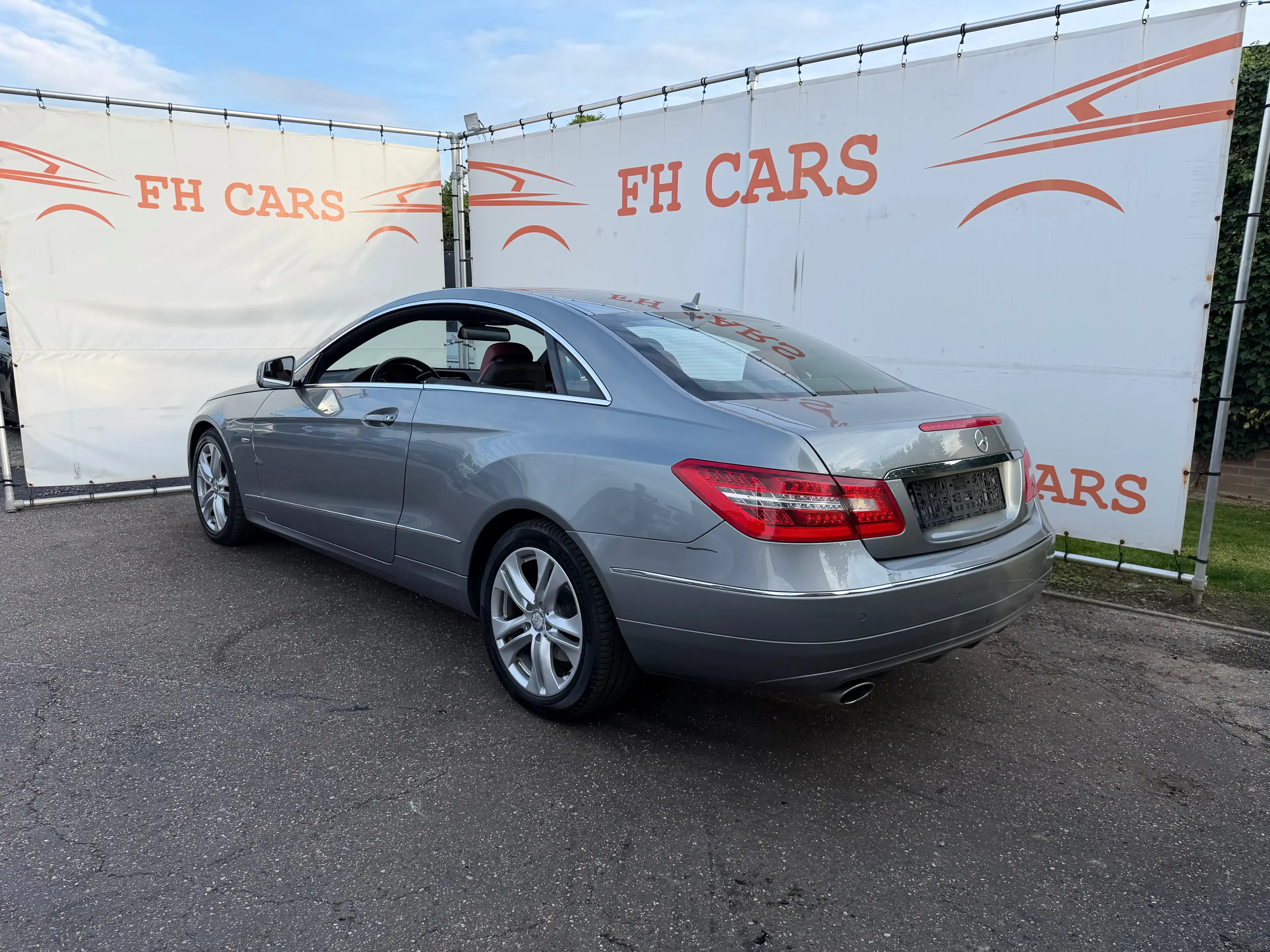 Mercedes-Benz E 250 CDI BE Avantgarde *COUPE*AUTOMATIC*LEDER* — photo 6